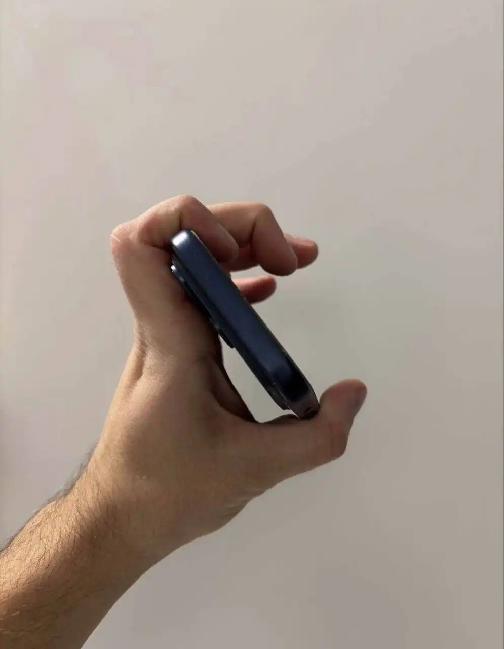 Продажа iPhone 17 Pro 256GB синего цвета - Смартфоны (Электроника) в Пермь