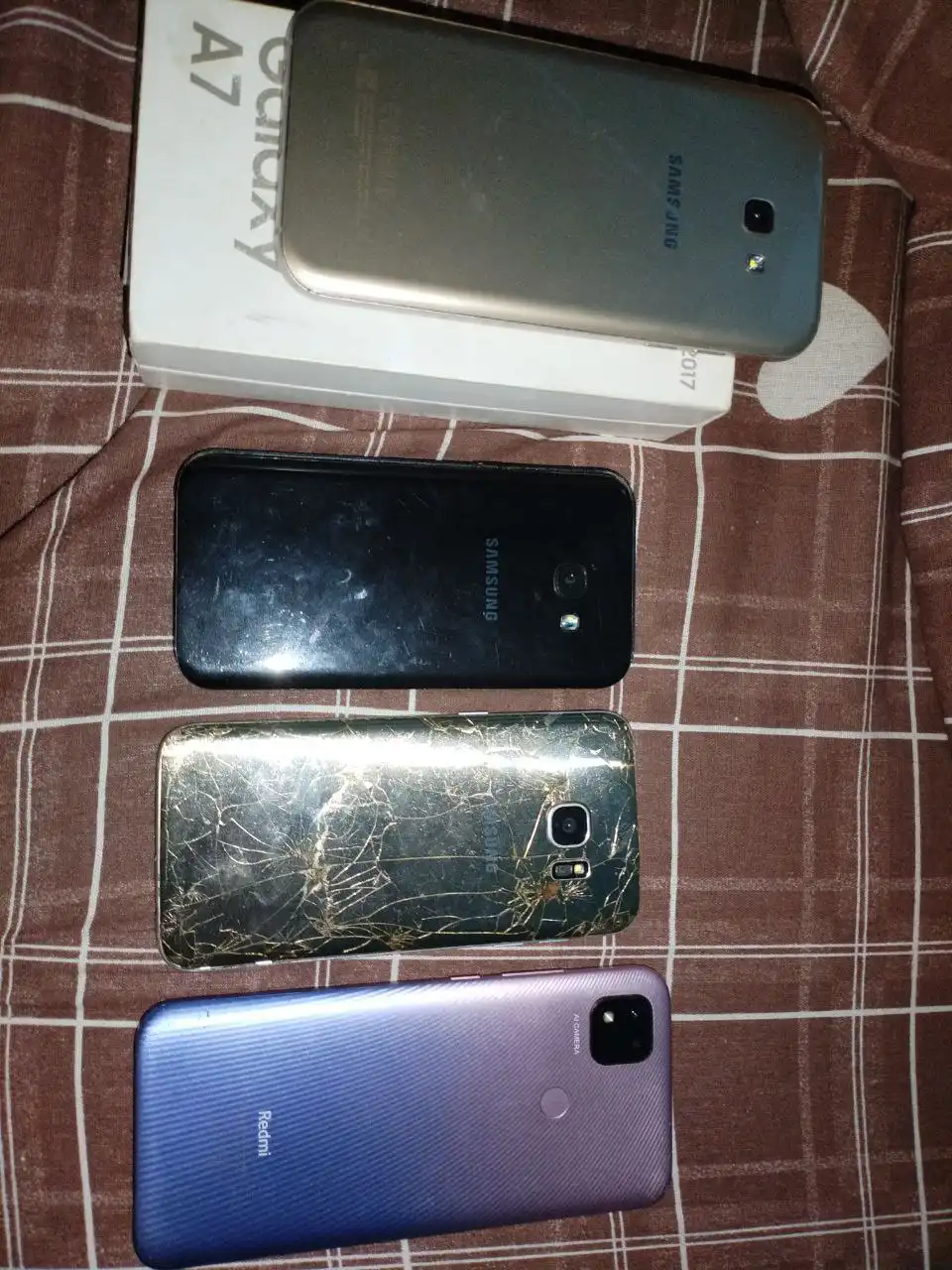 Обмен на рабочий телефон Apple iPhone - Смартфоны (Электроника) в Пермь