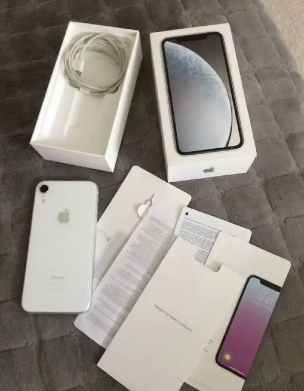 Продажа или обмен Apple iPhone в идеальном состоянии - Смартфоны (Электроника) в Пермь