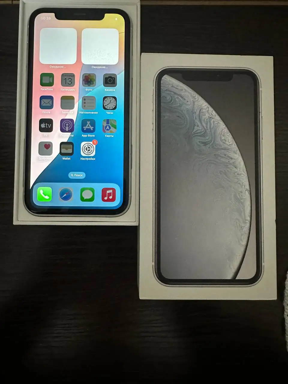 iPhone XR 64 ГБ белый - Смартфоны (Электроника) в Пермь