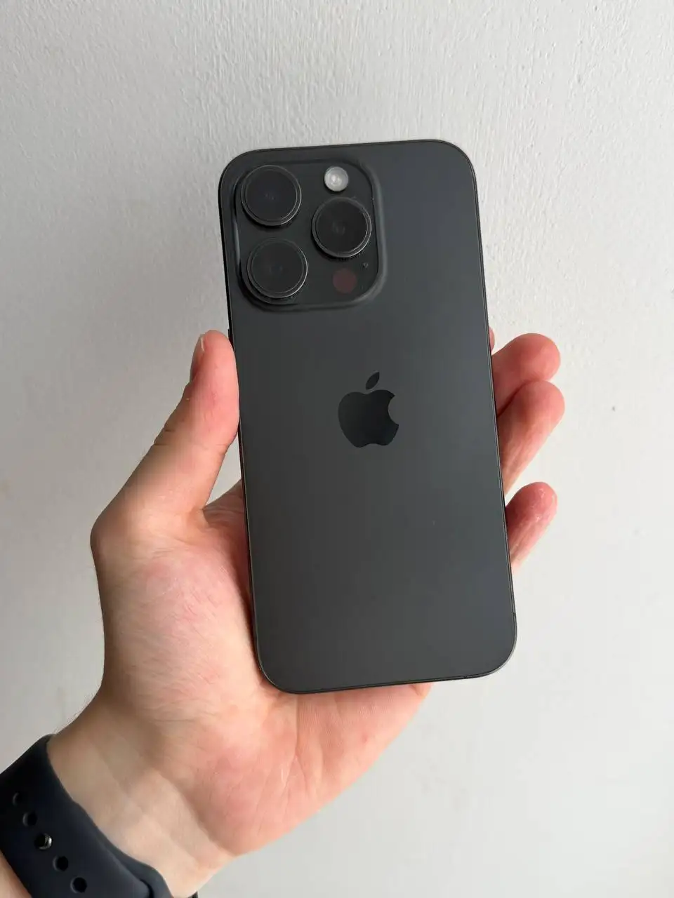 Apple iPhone 15 Pro 128GB в хорошем состоянии - Смартфоны (Электроника) в Пермь