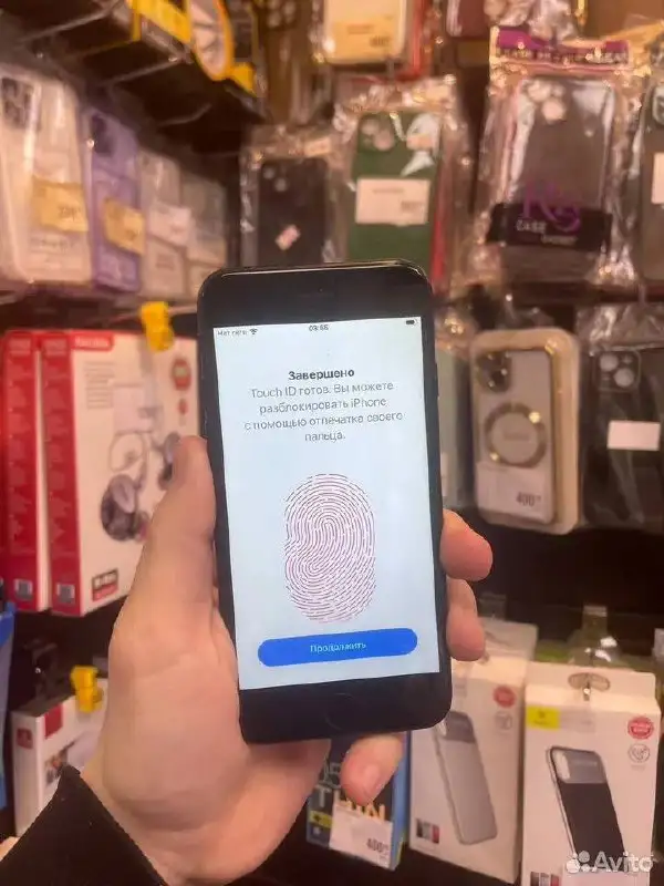 iPhone SE 2020 128GB с аксессуарами - Смартфоны (Электроника) в Пермь