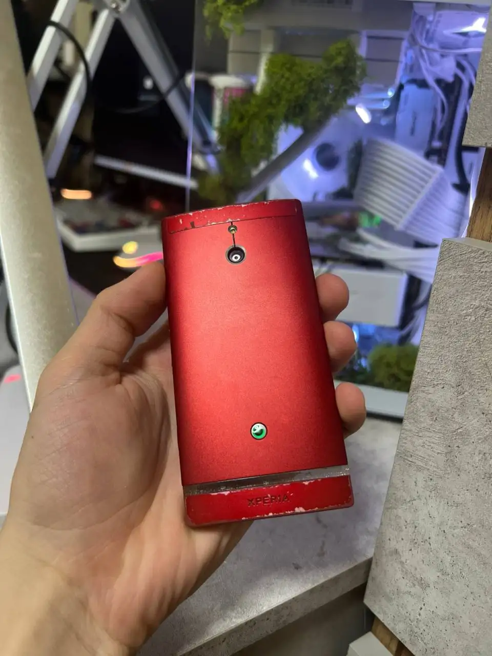 Продам Apple iPhone с зарядкой - Смартфоны (Электроника) в Пермь