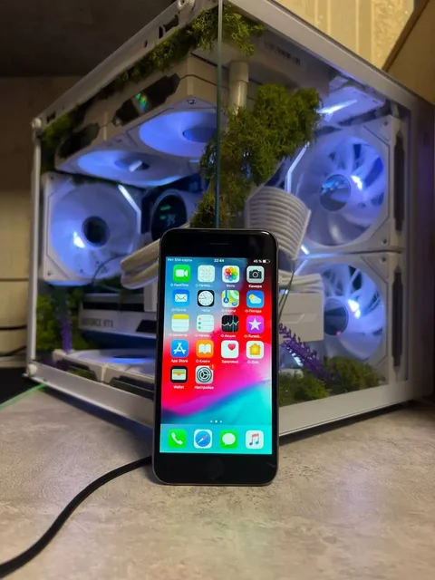 iPhone 6 32GB Silver - Компьютерная периферия в Пермь