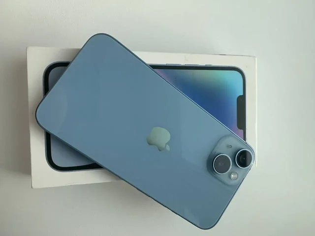 Айфон 14 в идеальном состоянии с документами и коробкой - Компьютерная периферия в Пермь