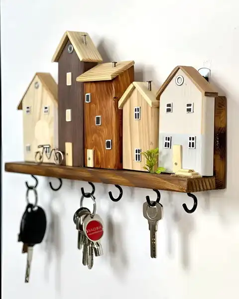 Мастер-класс по созданию деревянной ключницы своими руками