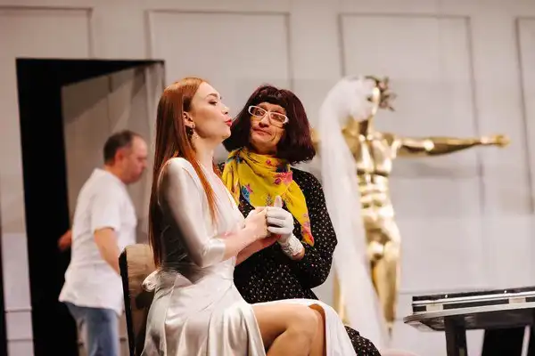 Башыңа төшсә / Мифоман - спектакль в Набережных Челнах