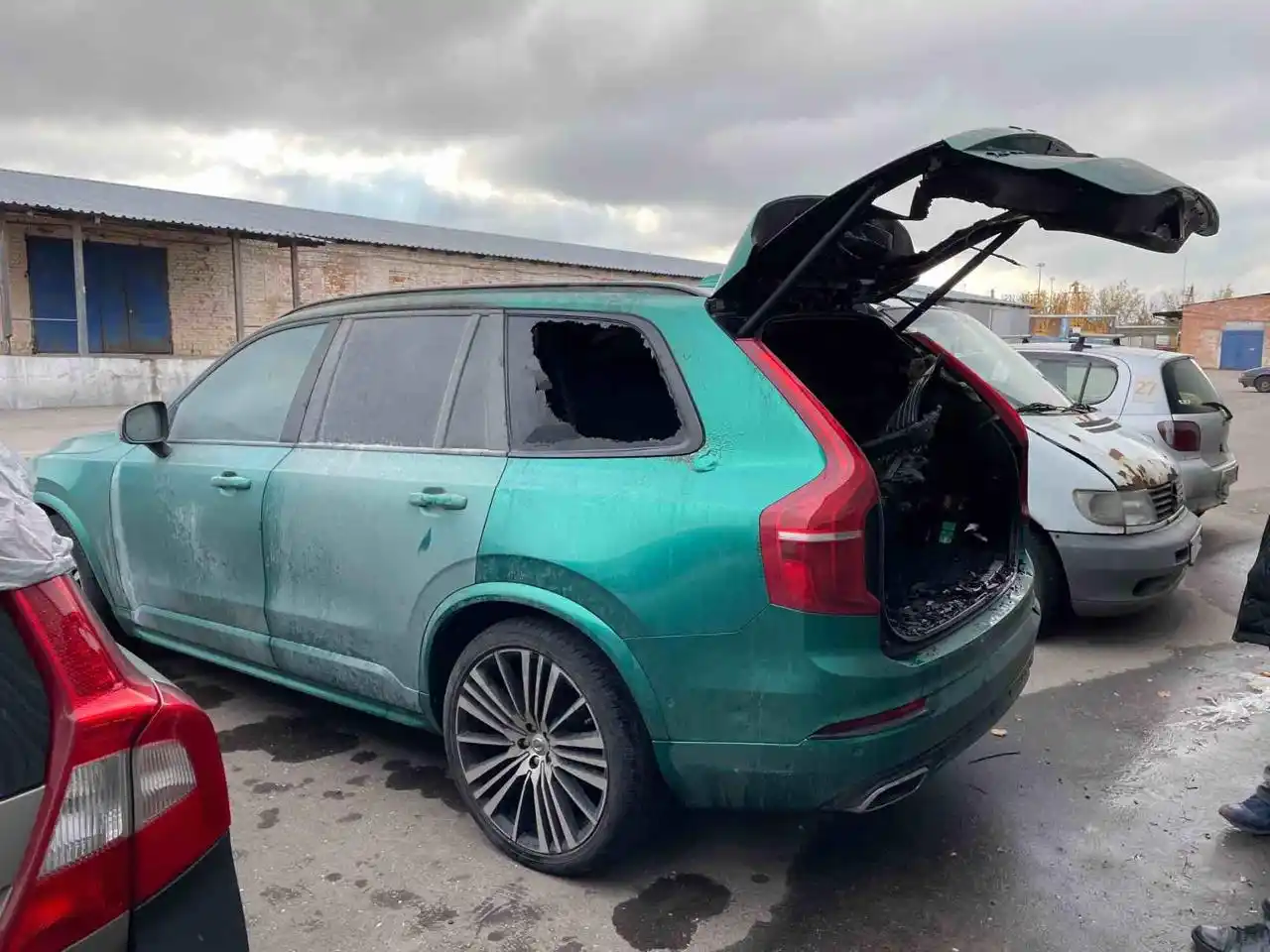 Volvo XC90 2019 после пожара