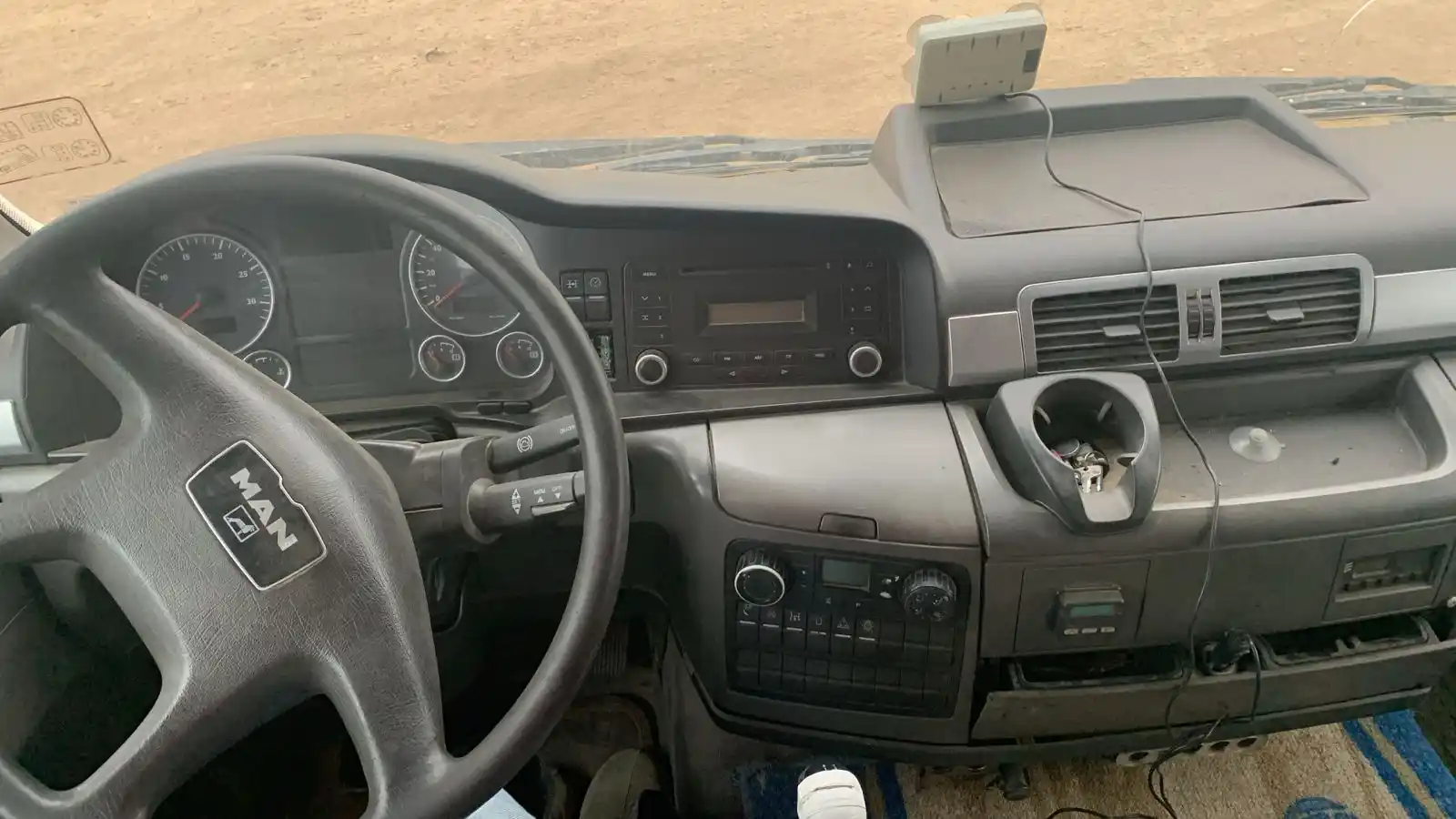 MAN 26.440 6x4 2012 года