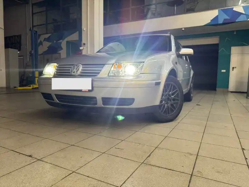 Volkswagen Jetta 4 поколение 2002 года