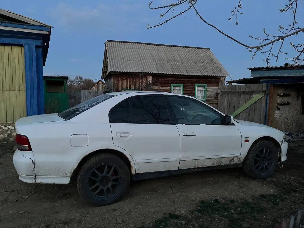 Mitsubishi Galant 1999 года, 1.8 автомат, полный привод