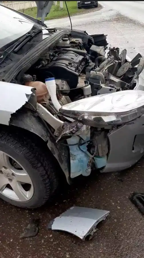 Продается Peugeot 408 2015 года