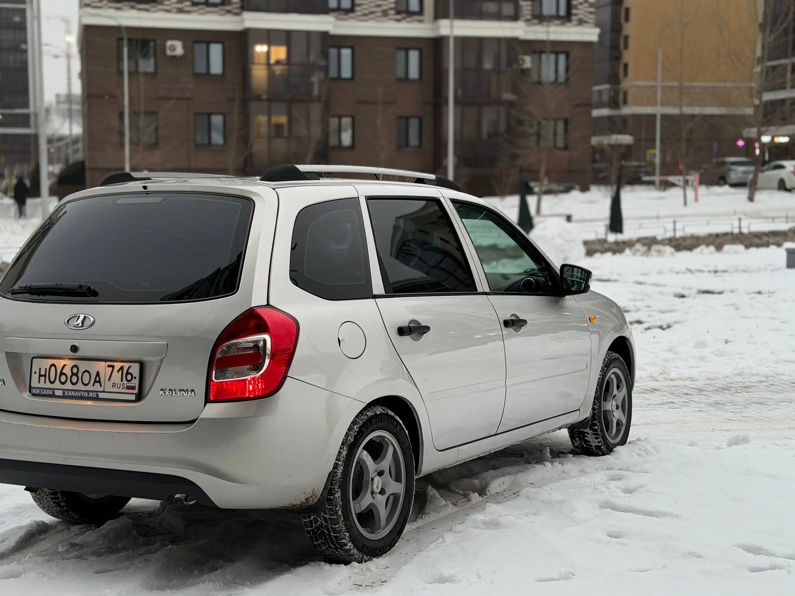 Продается автомобиль Lada Kalina 2013 г.в.
