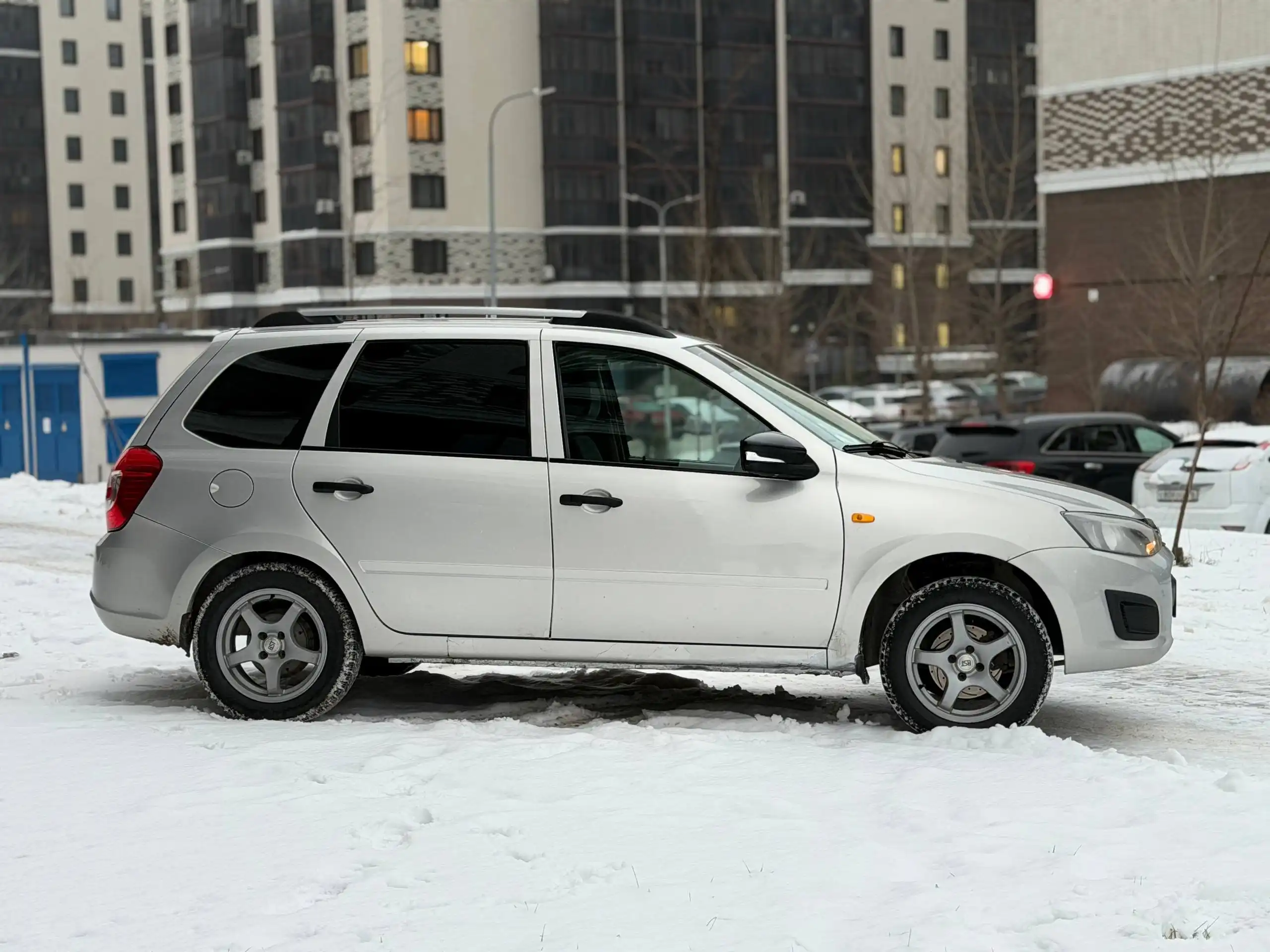 Продается автомобиль Lada Kalina 2013 г.в.