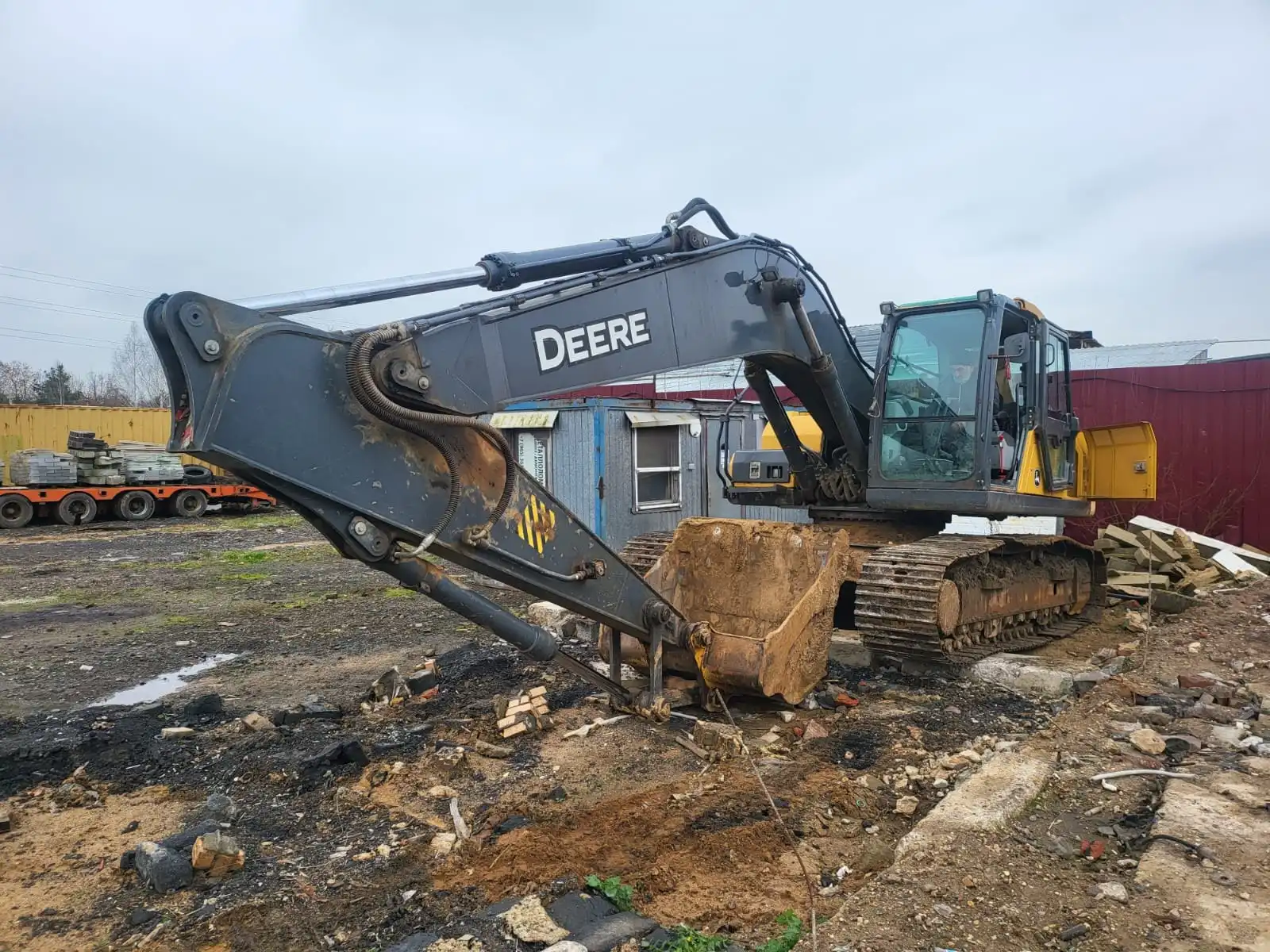 Продажа двух тракторов John Deere 2018 года