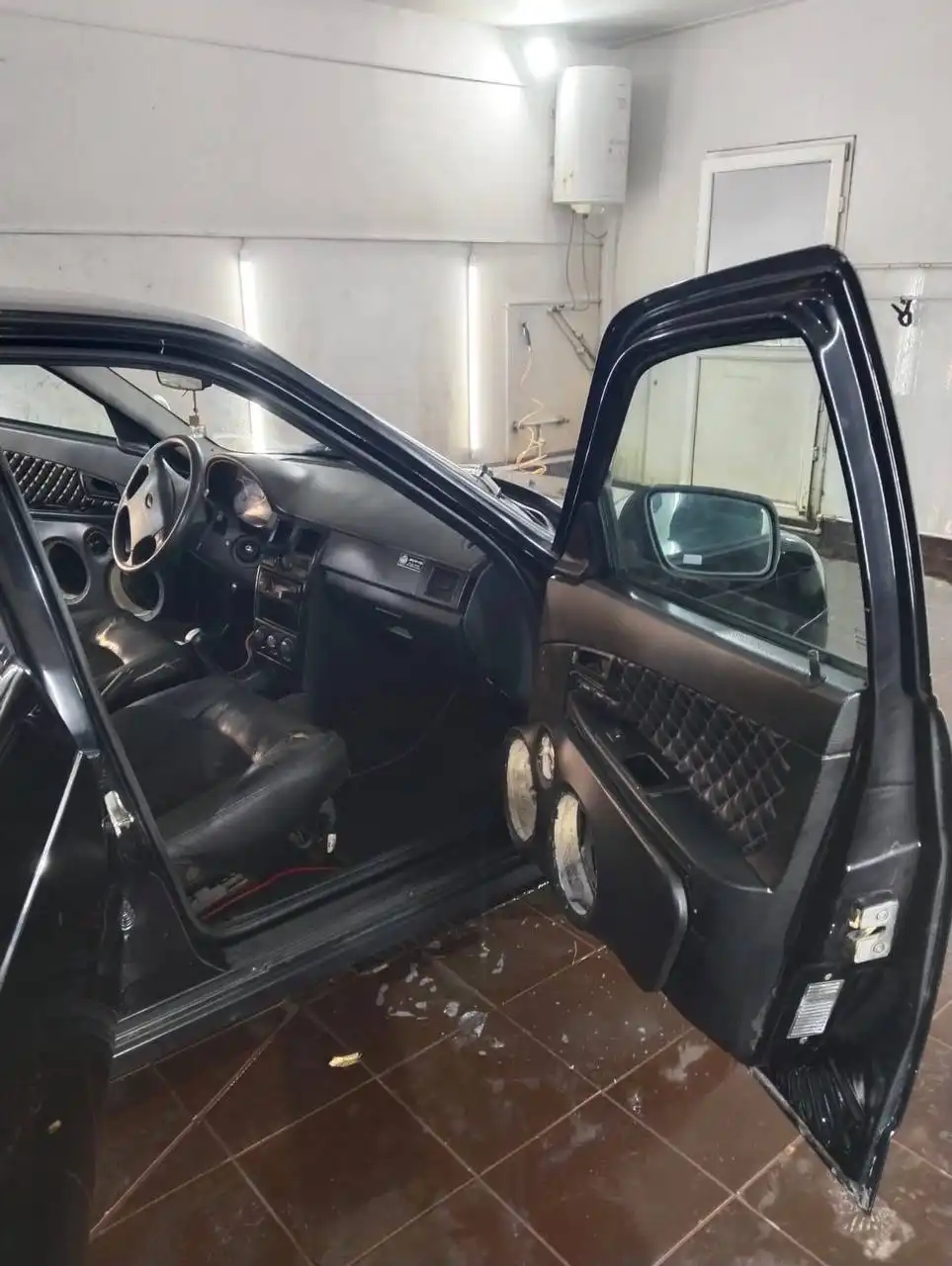 Автомобиль 2008 года с чистыми документами