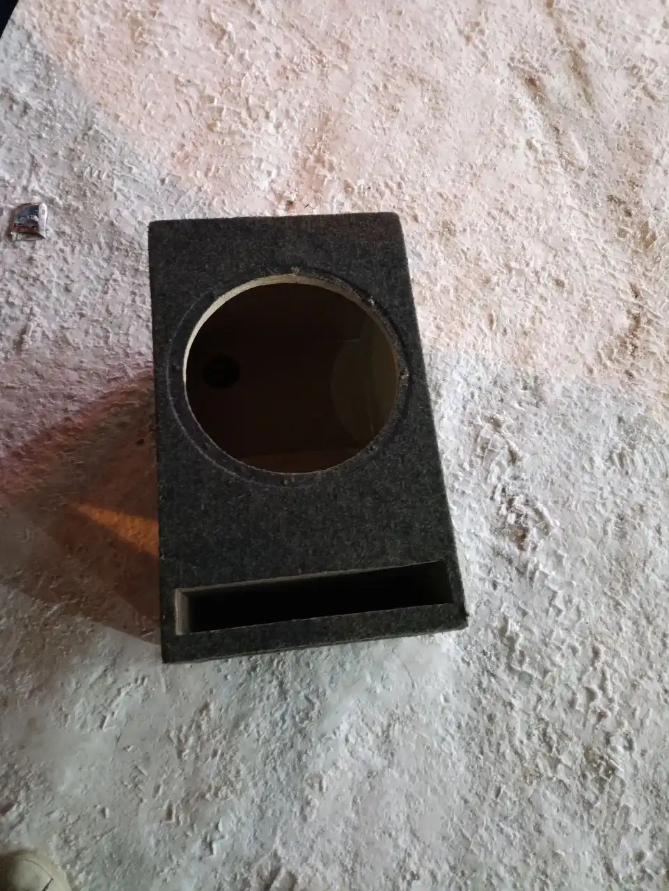 Продам короб и подиумы для динамиков