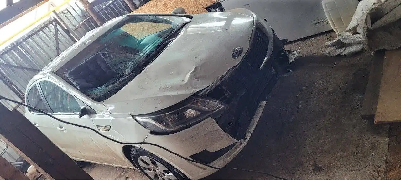 Продажа автомобиля 2013 года с пробегом 470 тыс. км