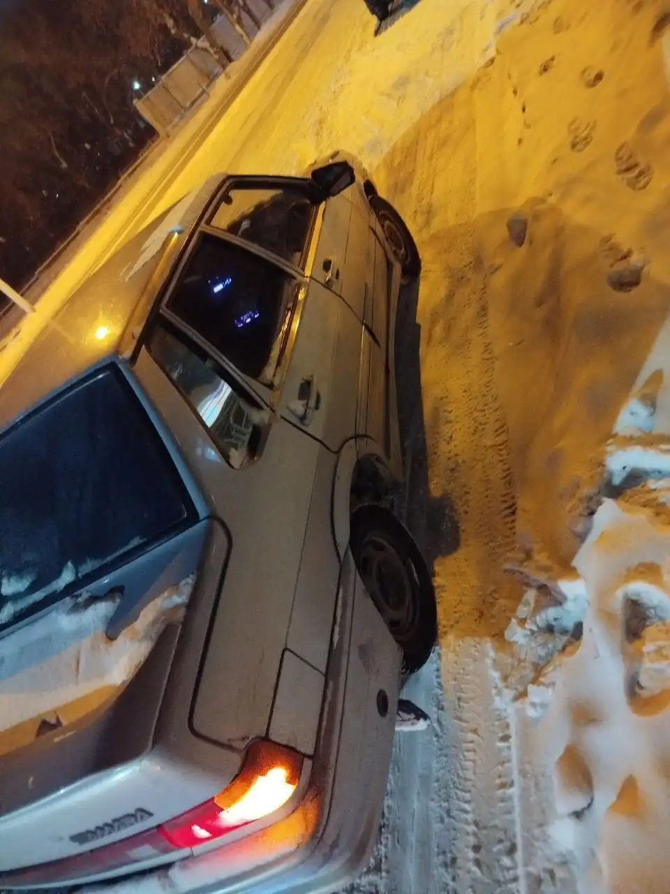 Продам ВАЗ 2115 на разбор или восстановление