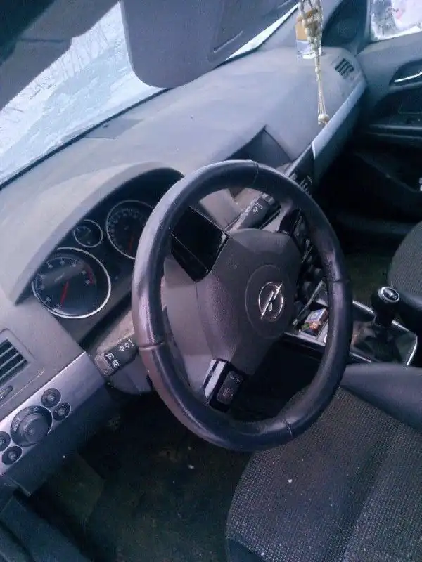 Opel Astra 2014 года в хорошем состоянии