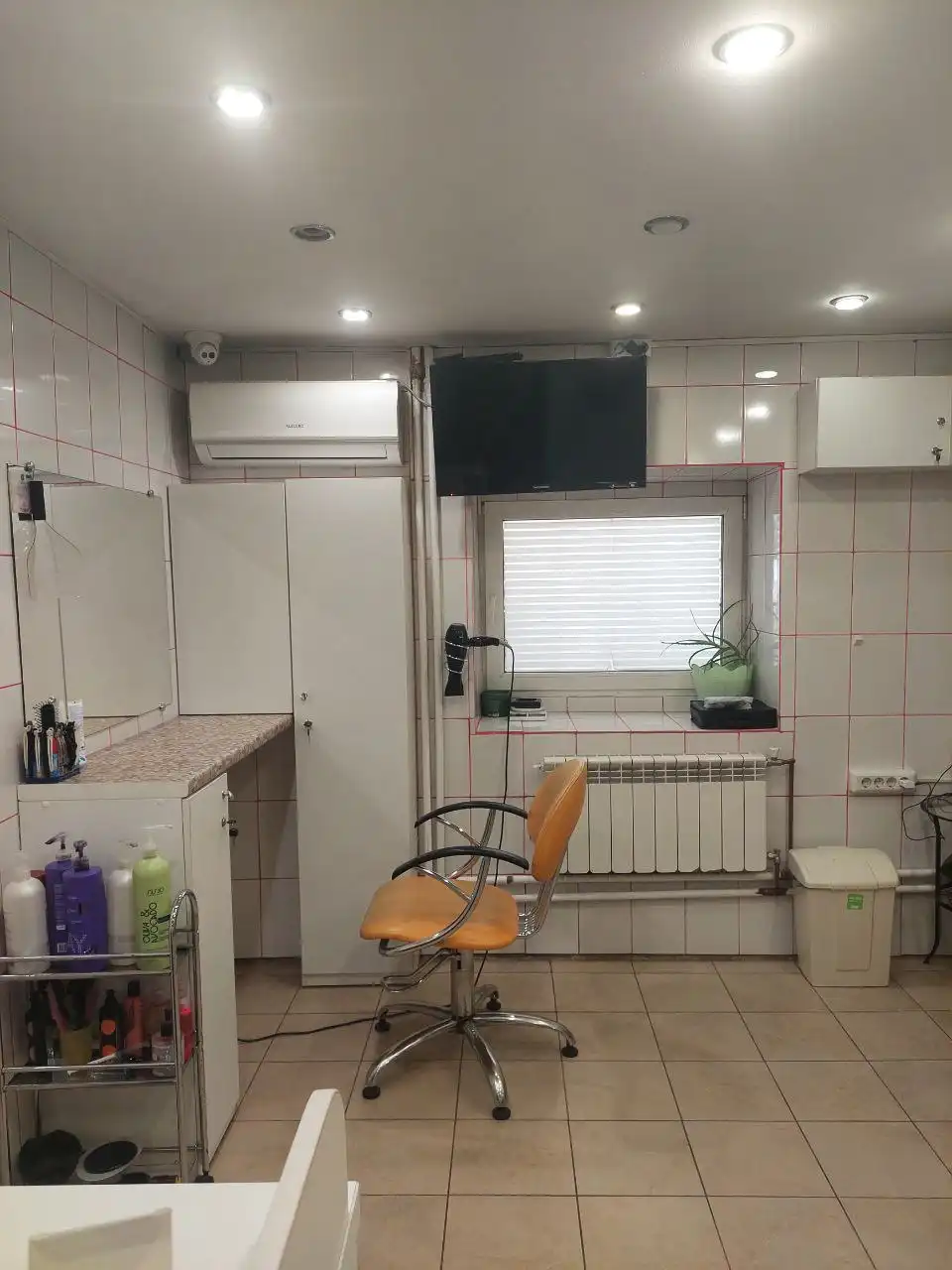 Продажа действующего салона красоты с оборудованием