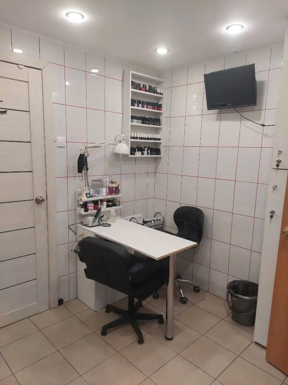 Продажа действующего салона красоты с оборудованием