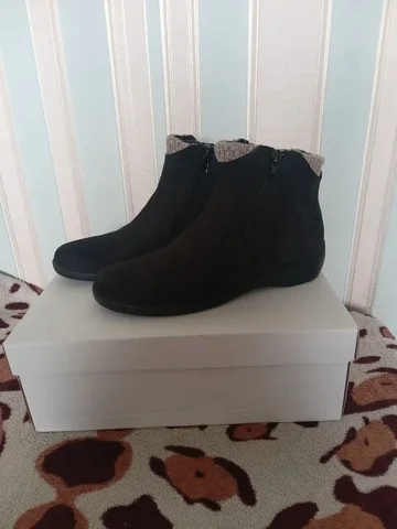 Новые кожаные туфли 38 размера - частное объявление в Иркутск