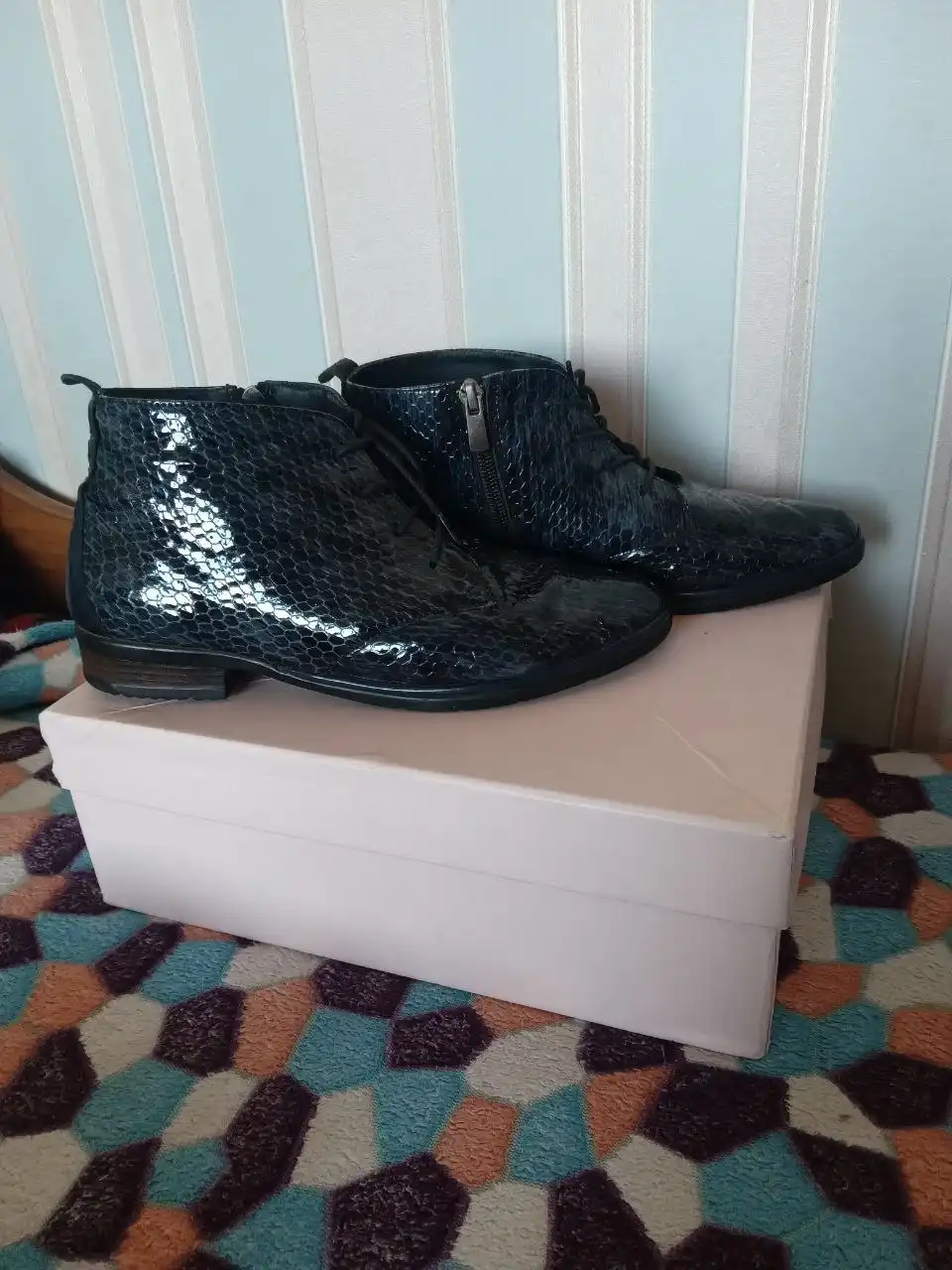 Полуботинки Gerda из натуральной лаковой кожи 37 размер синего цвета - Обувь (Одежда) в Иркутск