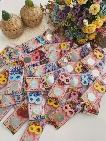 Подарки на 8 марта с мини-мылом в виде поцелуя - Карнавальные костюмы и маски в Братск