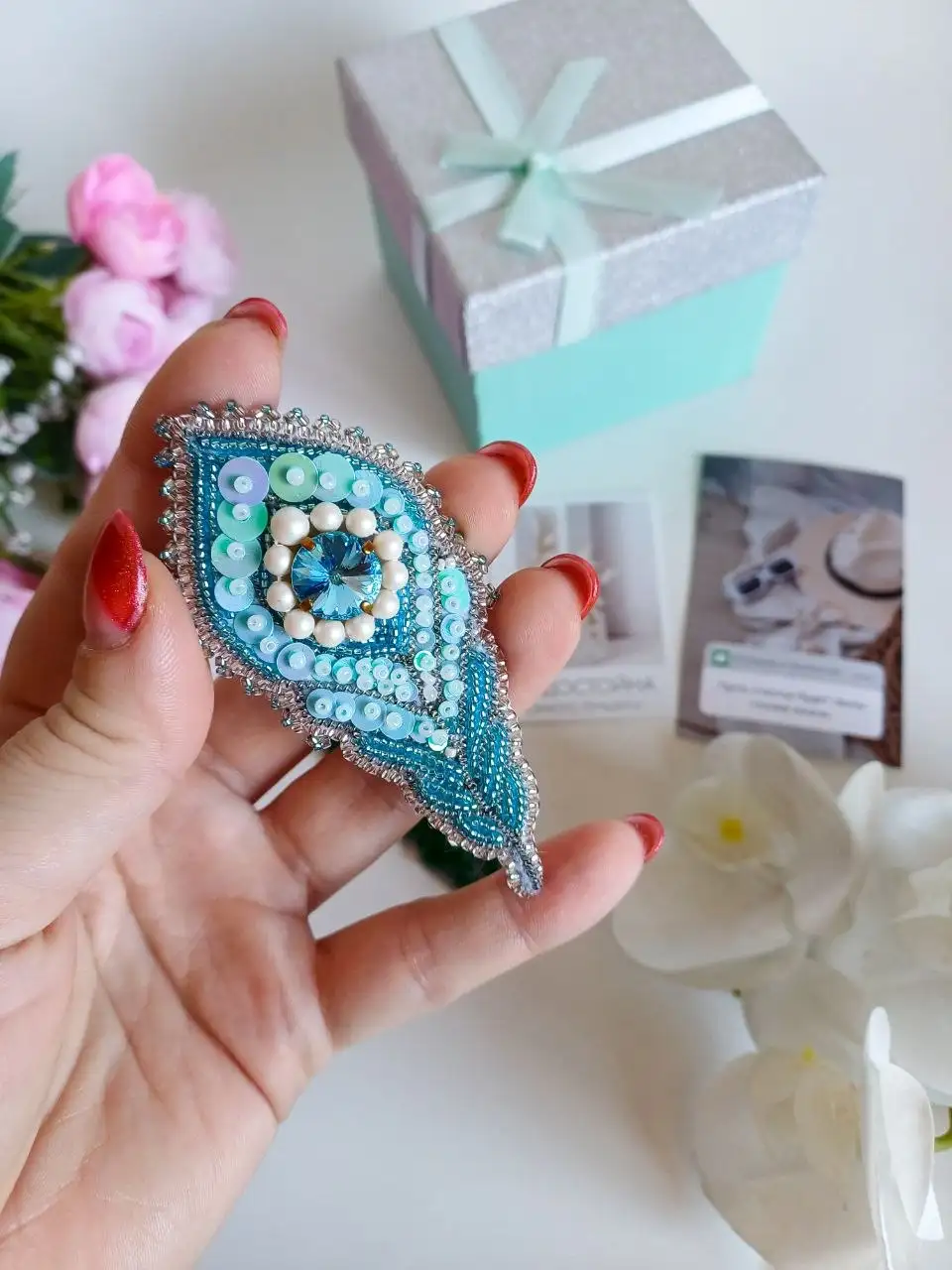 Брошь с кристаллами Swarovski - Украшения (Барахолка) в Иркутск