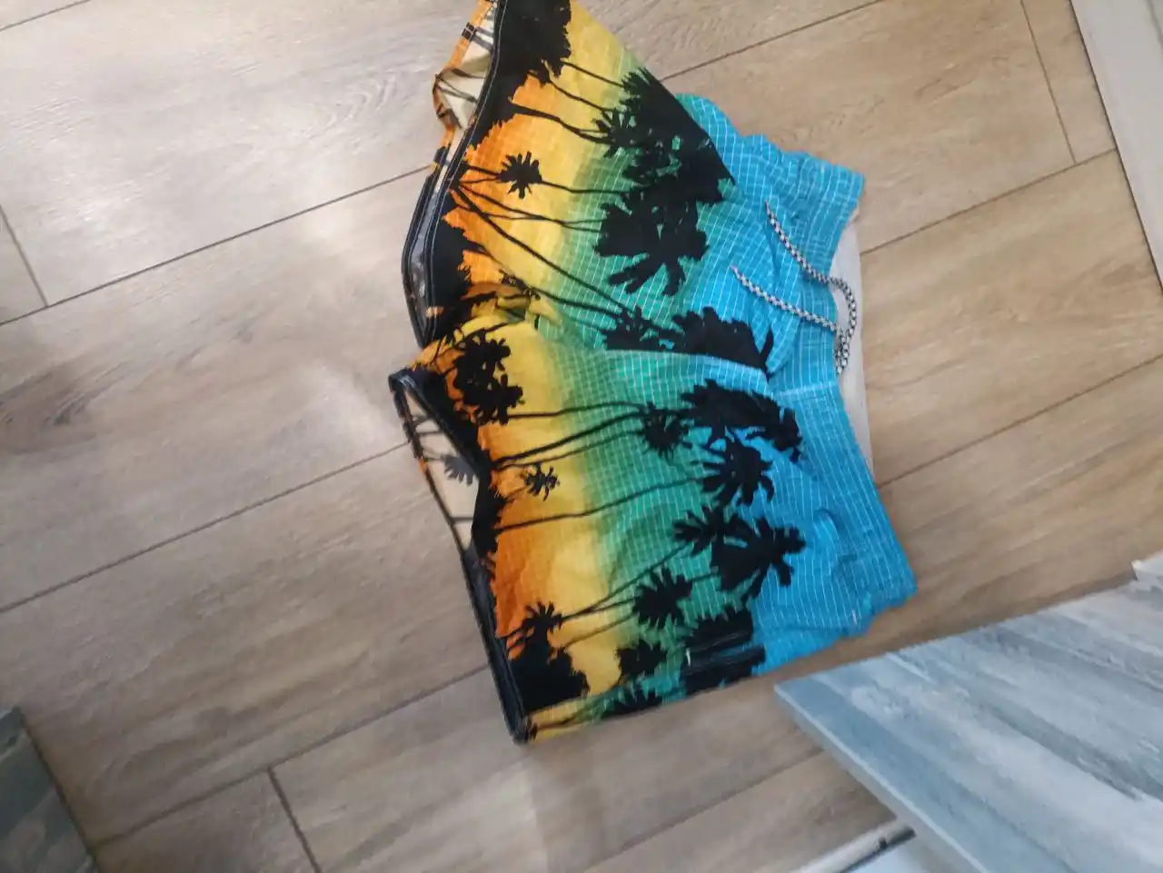 Бесплатно раздаю