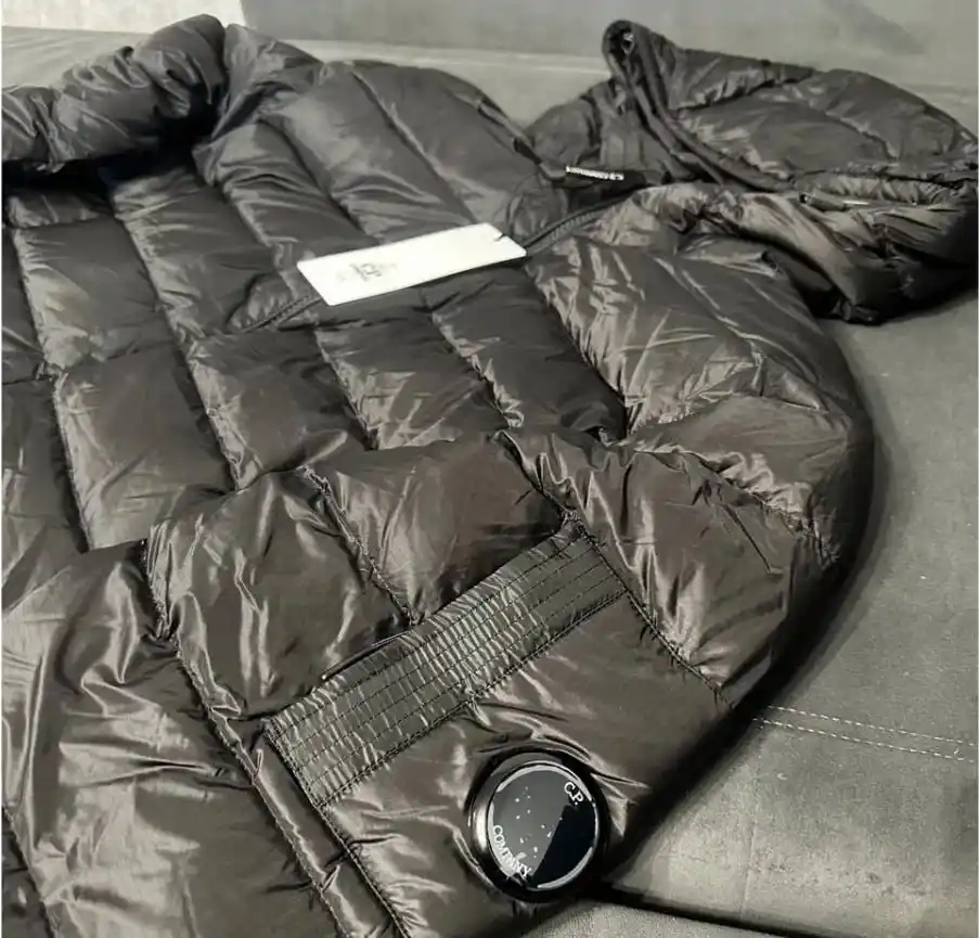 Микропуховик cp company dd shell