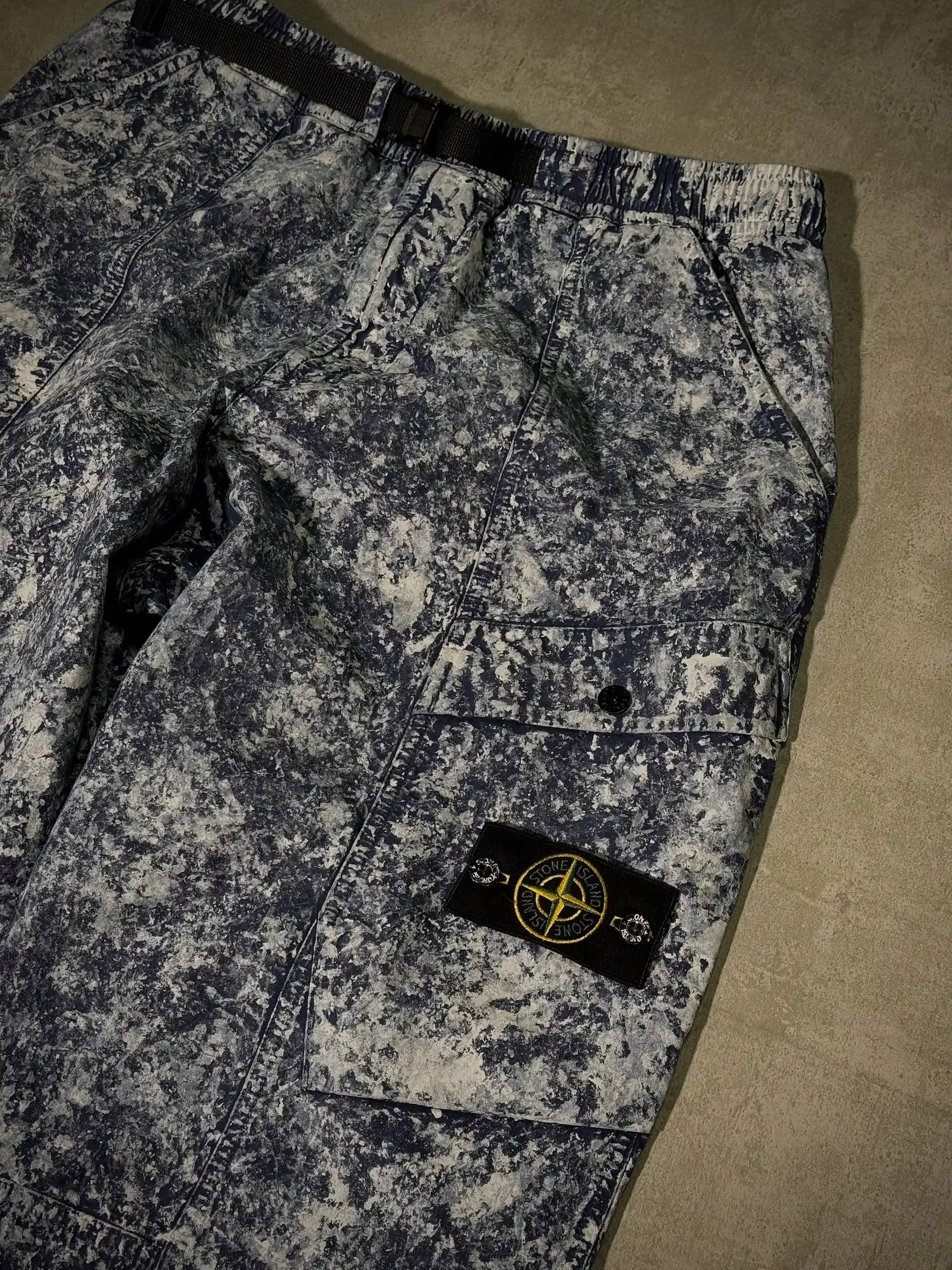 Stone Island White Pigment On TELA 'PARACADUTE' Stretch-TC Pants