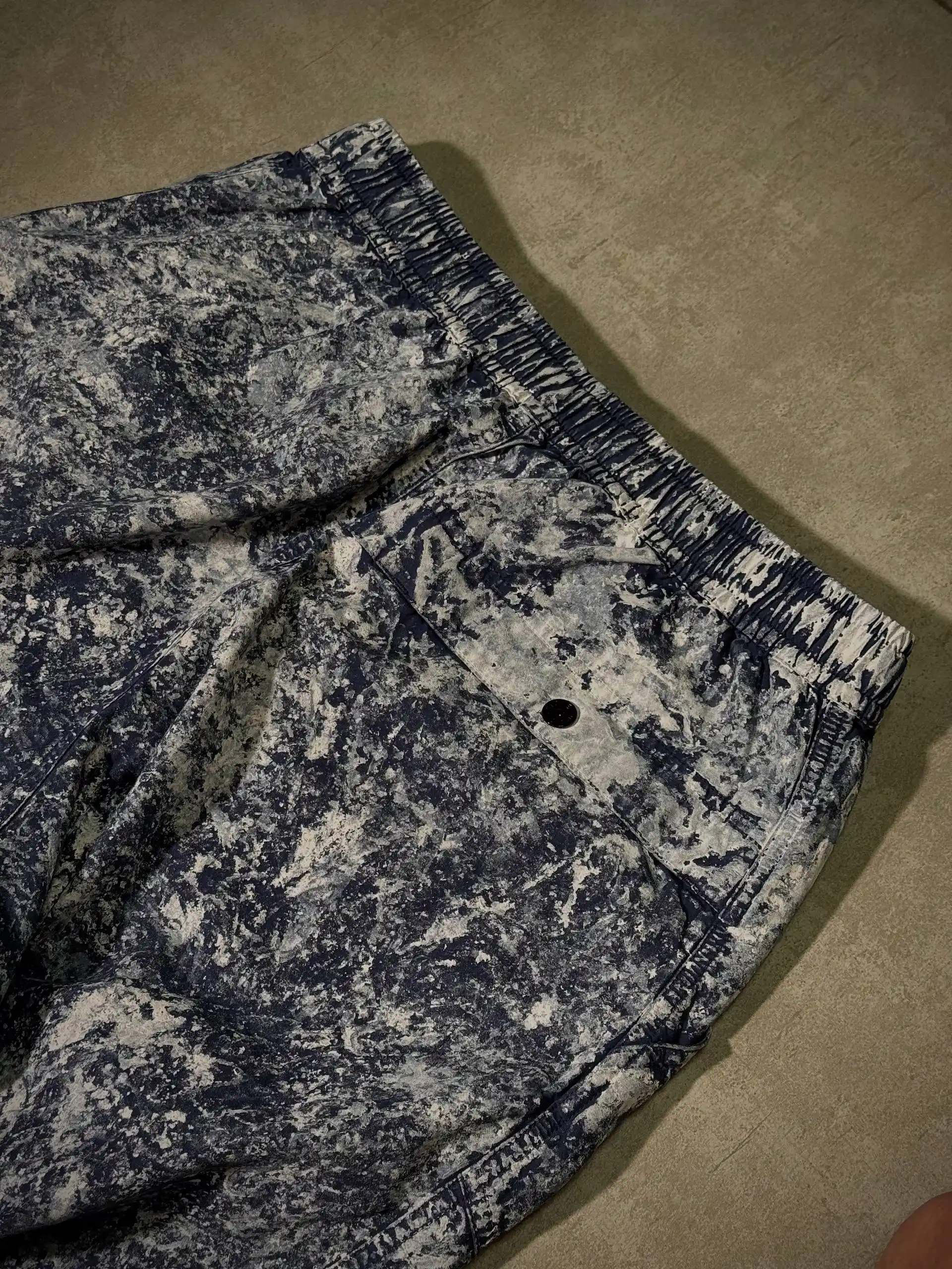 Stone Island White Pigment On TELA 'PARACADUTE' Stretch-TC Pants