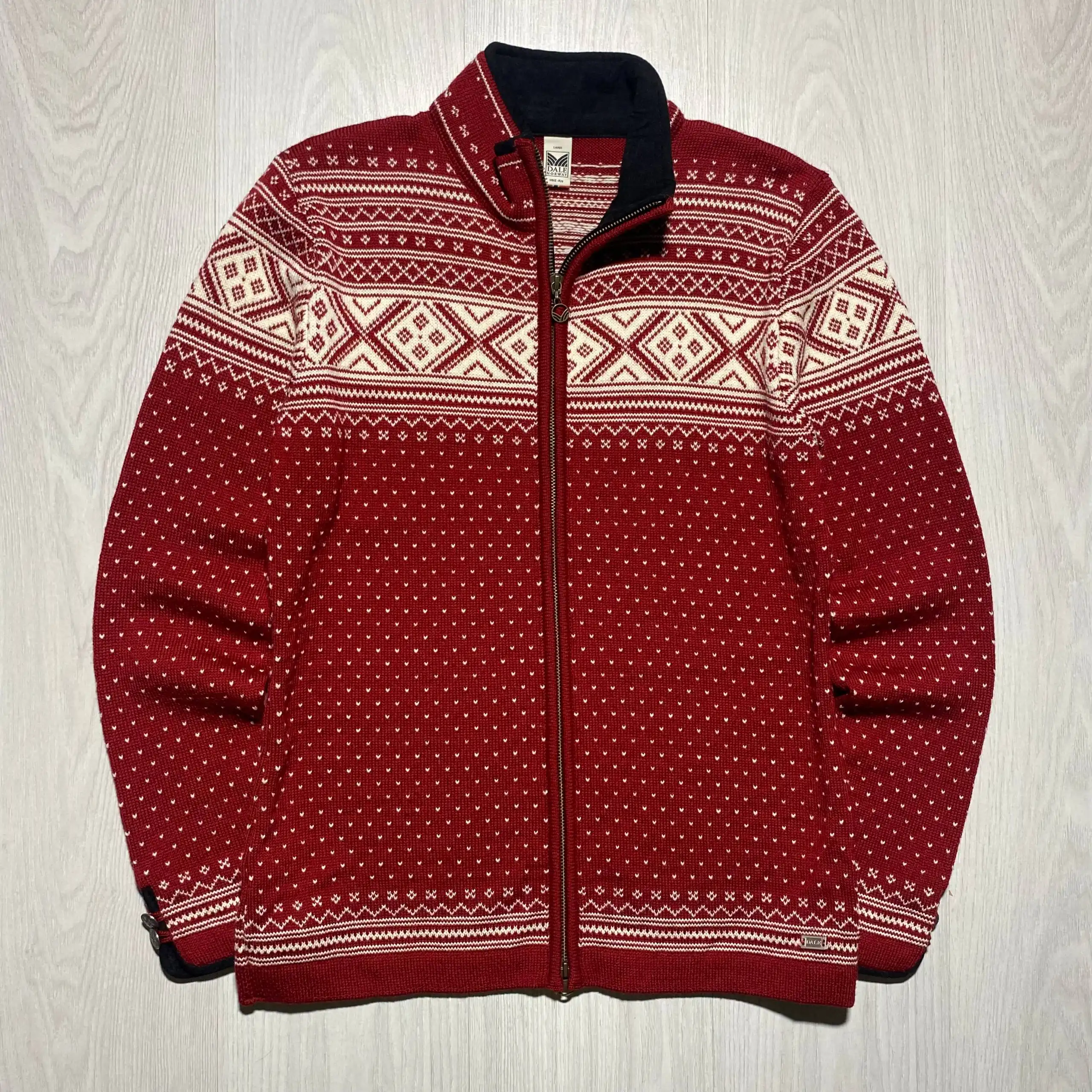 Женский свитер DALE OF NORWAY VALLE