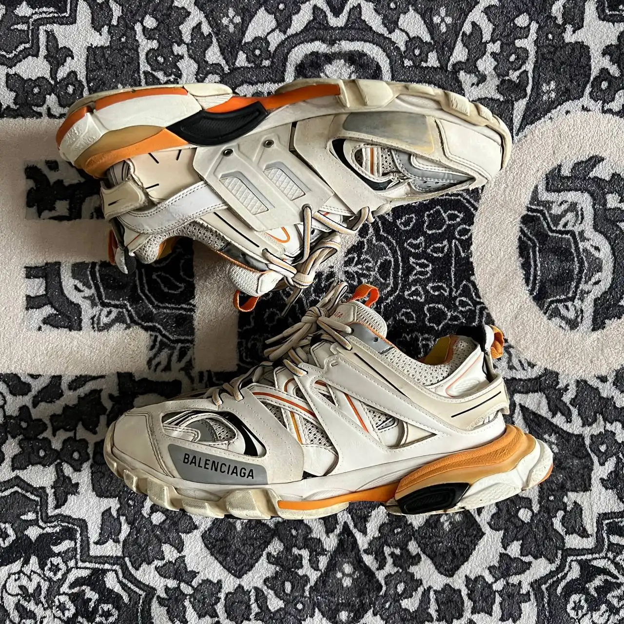 Balenciaga Track 1 размер 41 (факт 42) в хорошем состоянии