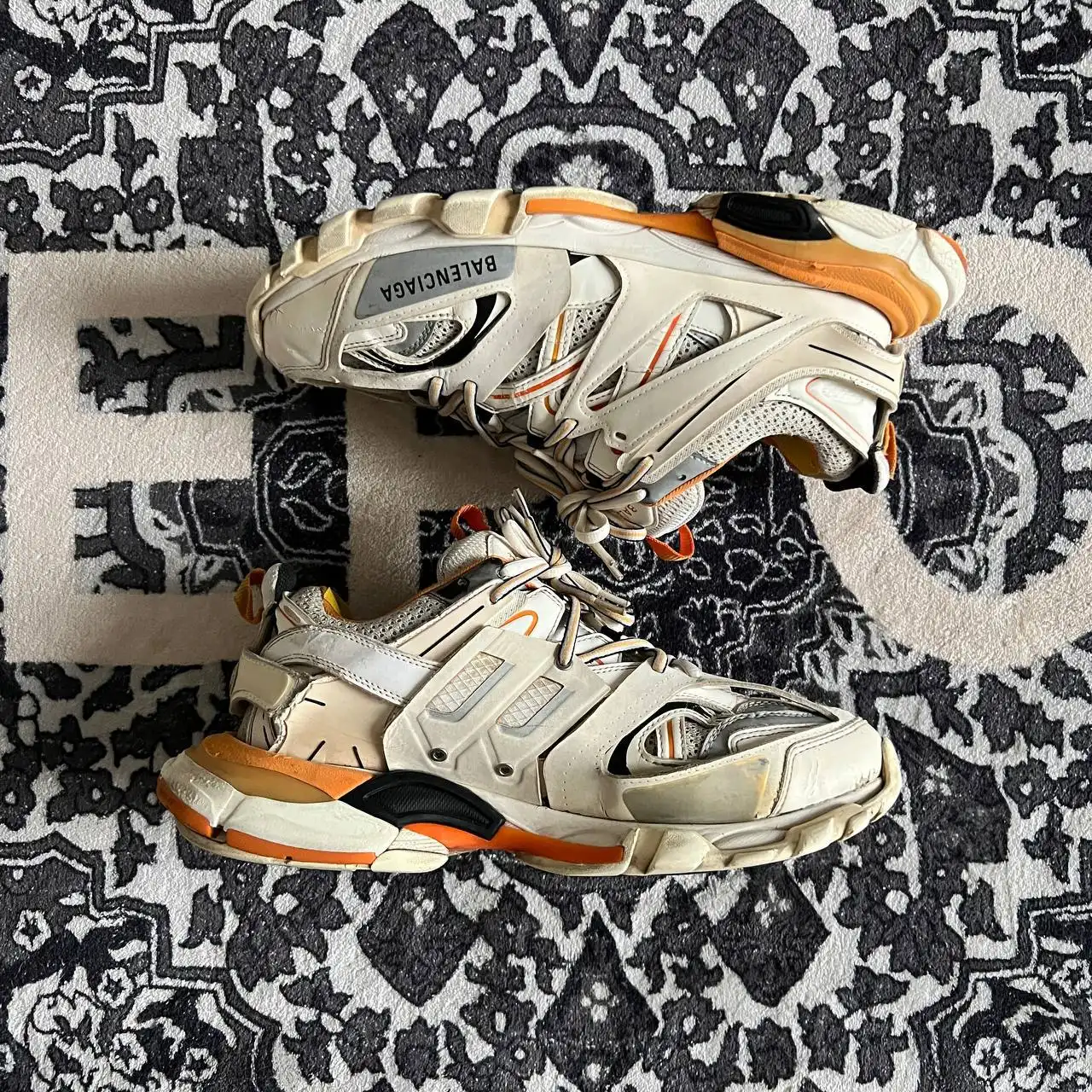 Balenciaga Track 1 размер 41 (факт 42) в хорошем состоянии