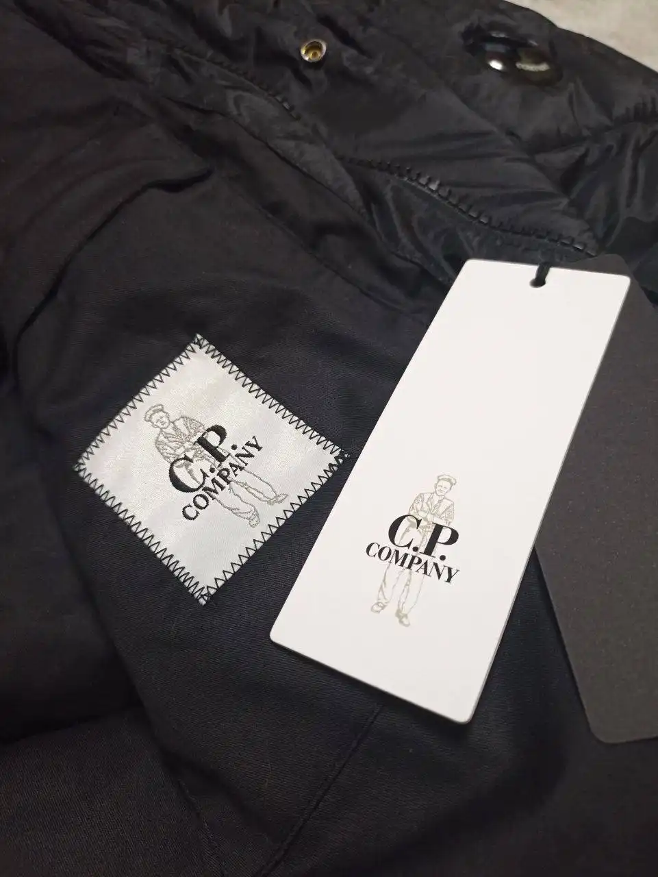 CP COMPANY DOWN SHIELD куртка