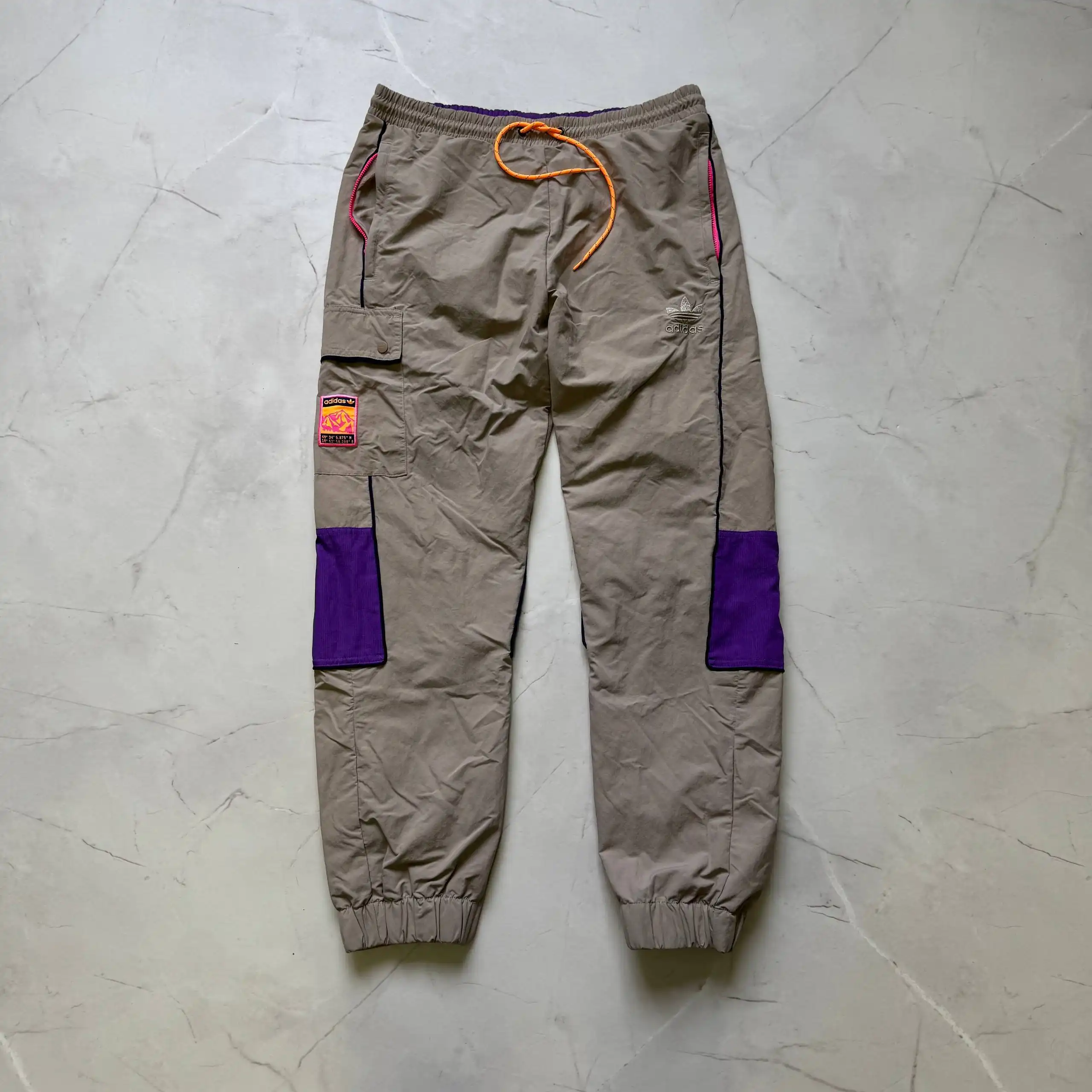 Продажа штанов Adidas Originals и других моделей