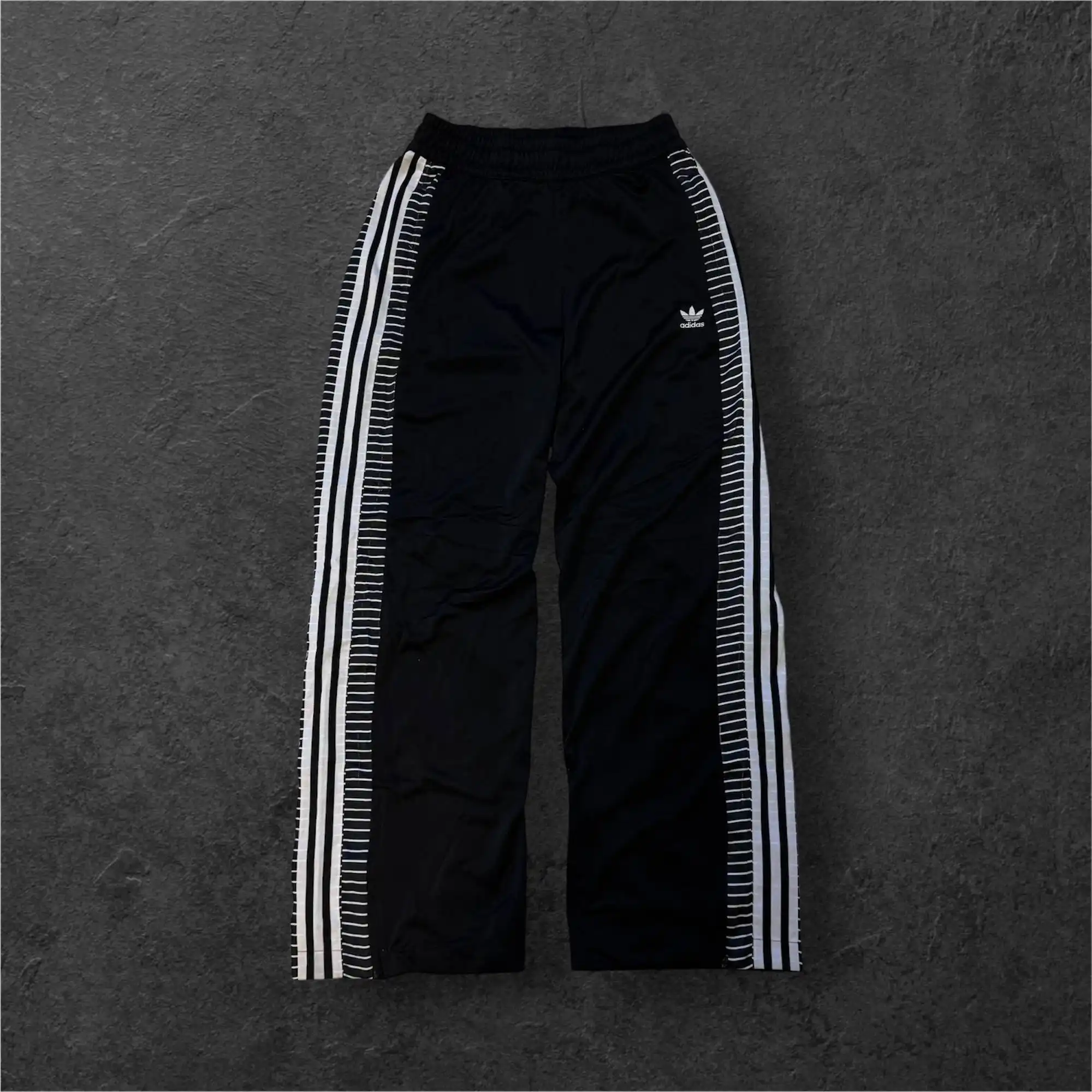 Продажа штанов Adidas Originals и других моделей