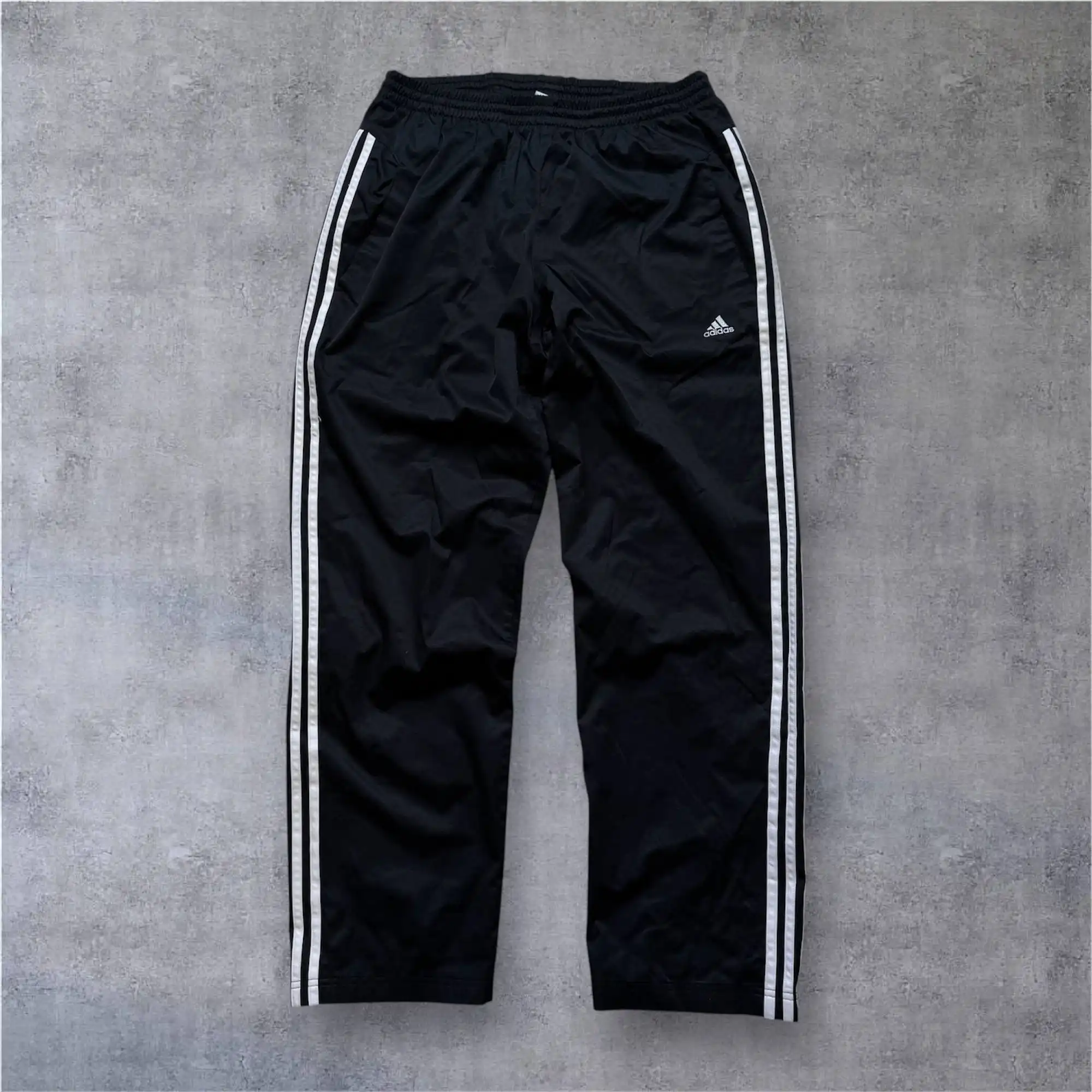 Продажа штанов Adidas Originals и других моделей