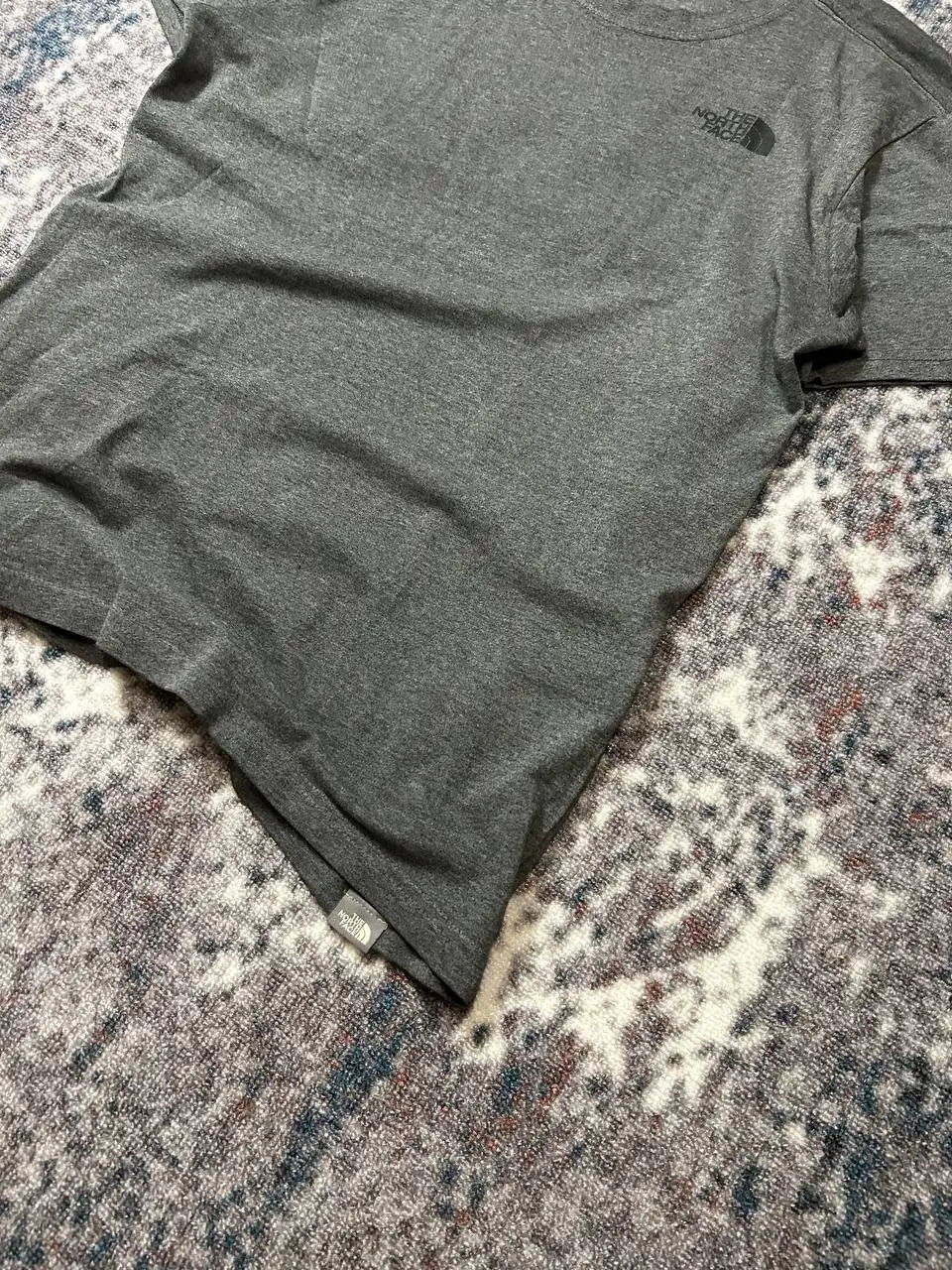 Аукцион на футболку The North Face