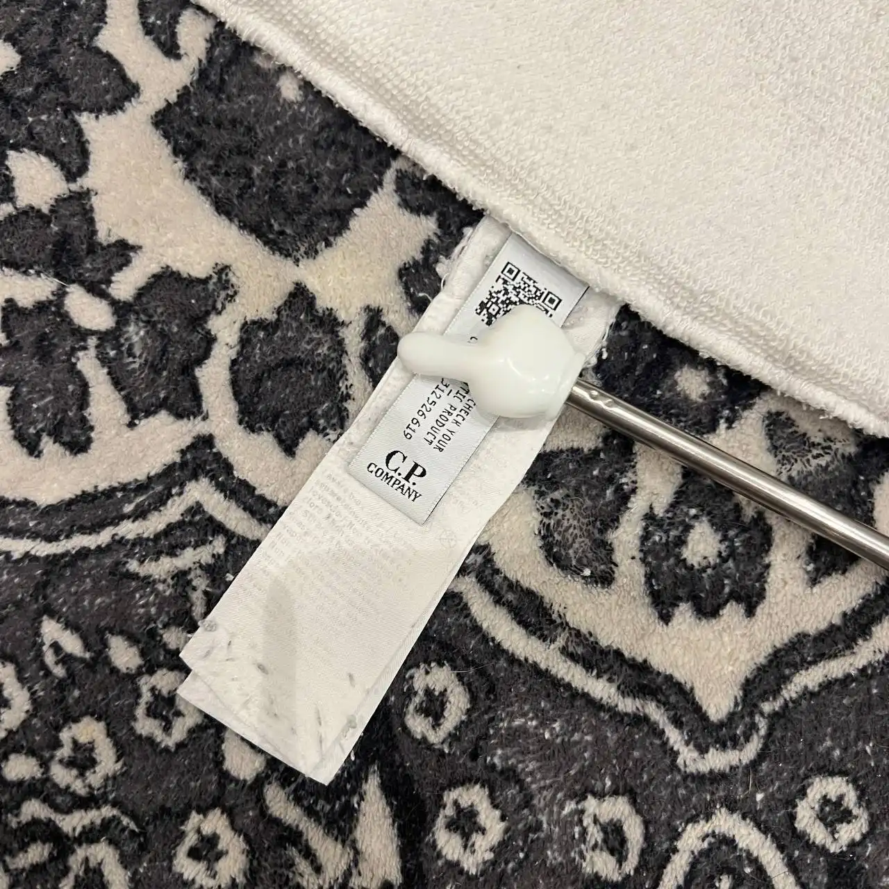 Свитшот C.P Company размер S в хорошем состоянии