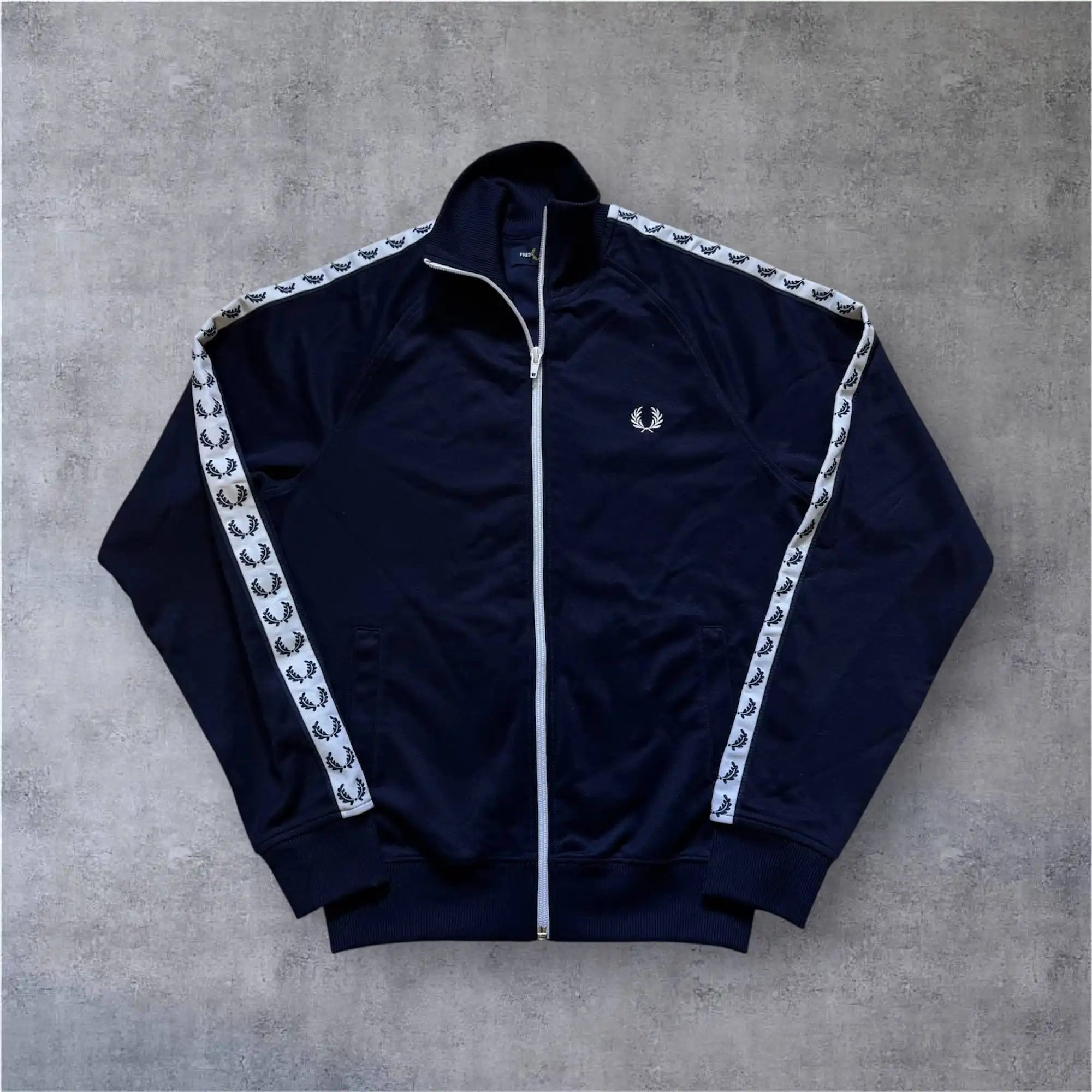 Продажа олимпиек Nike, Puma, Fred Perry, Adidas, Umbro