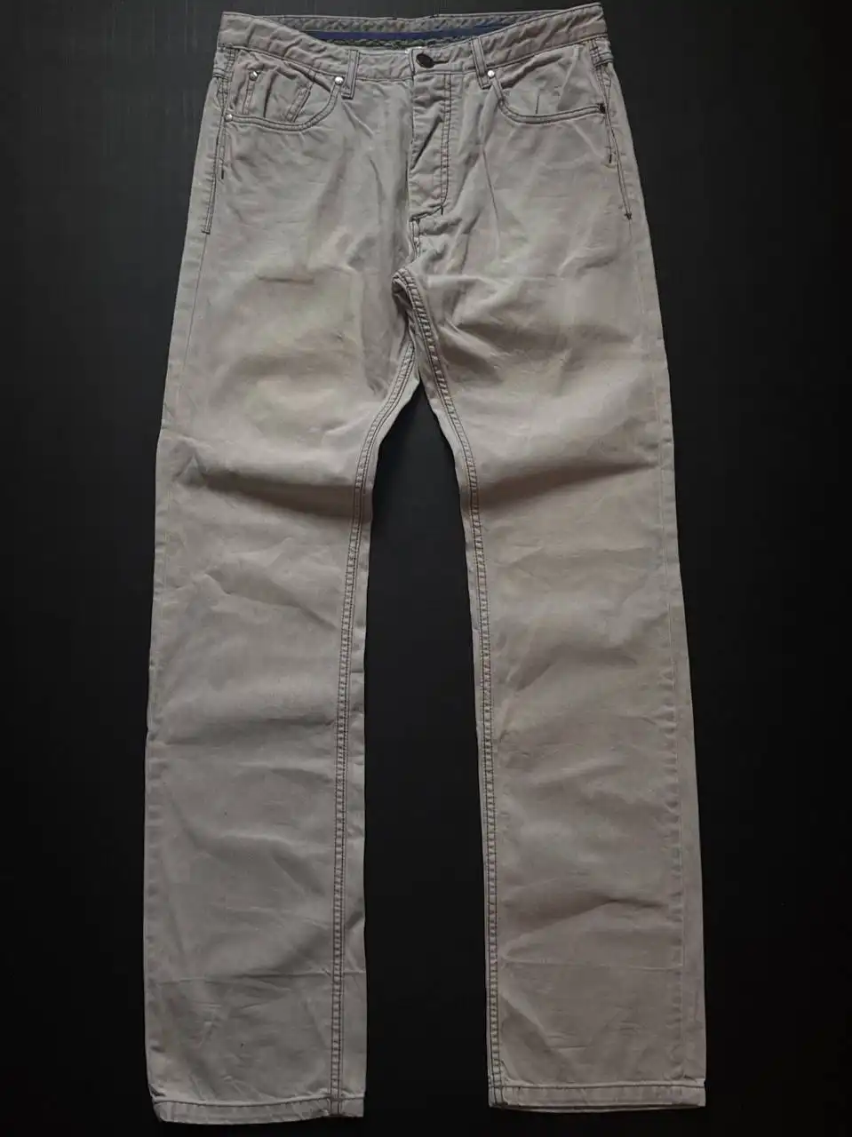 Продажа джинсов и одежды