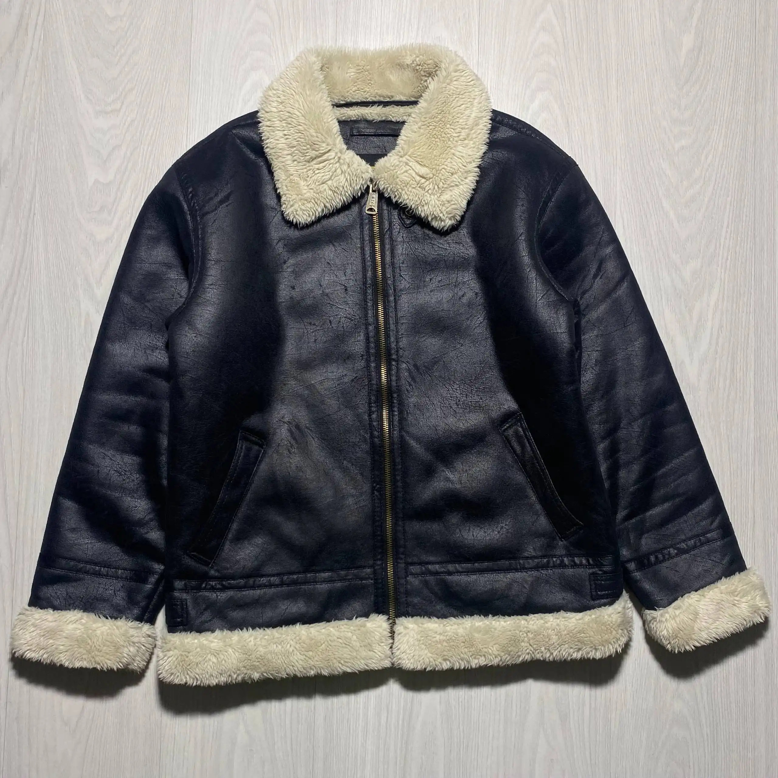 Мужская дубленка ALPHA IND черный цвет