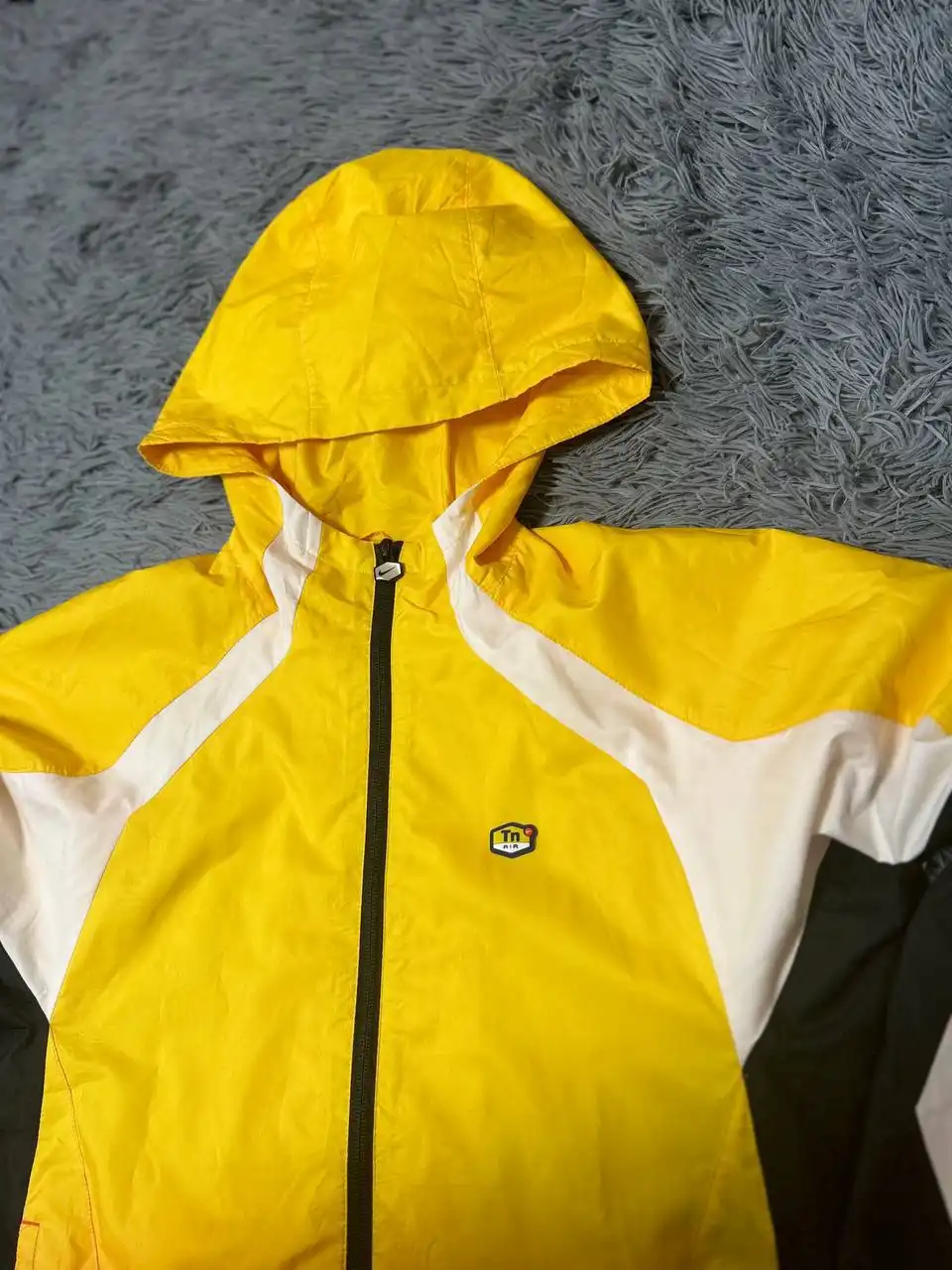 Ветровка Nike TN размер S/M