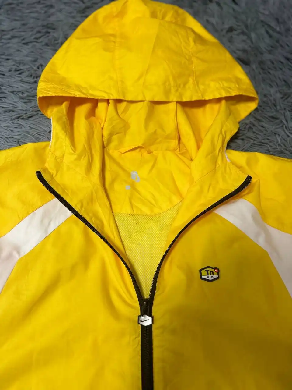 Ветровка Nike TN размер S/M