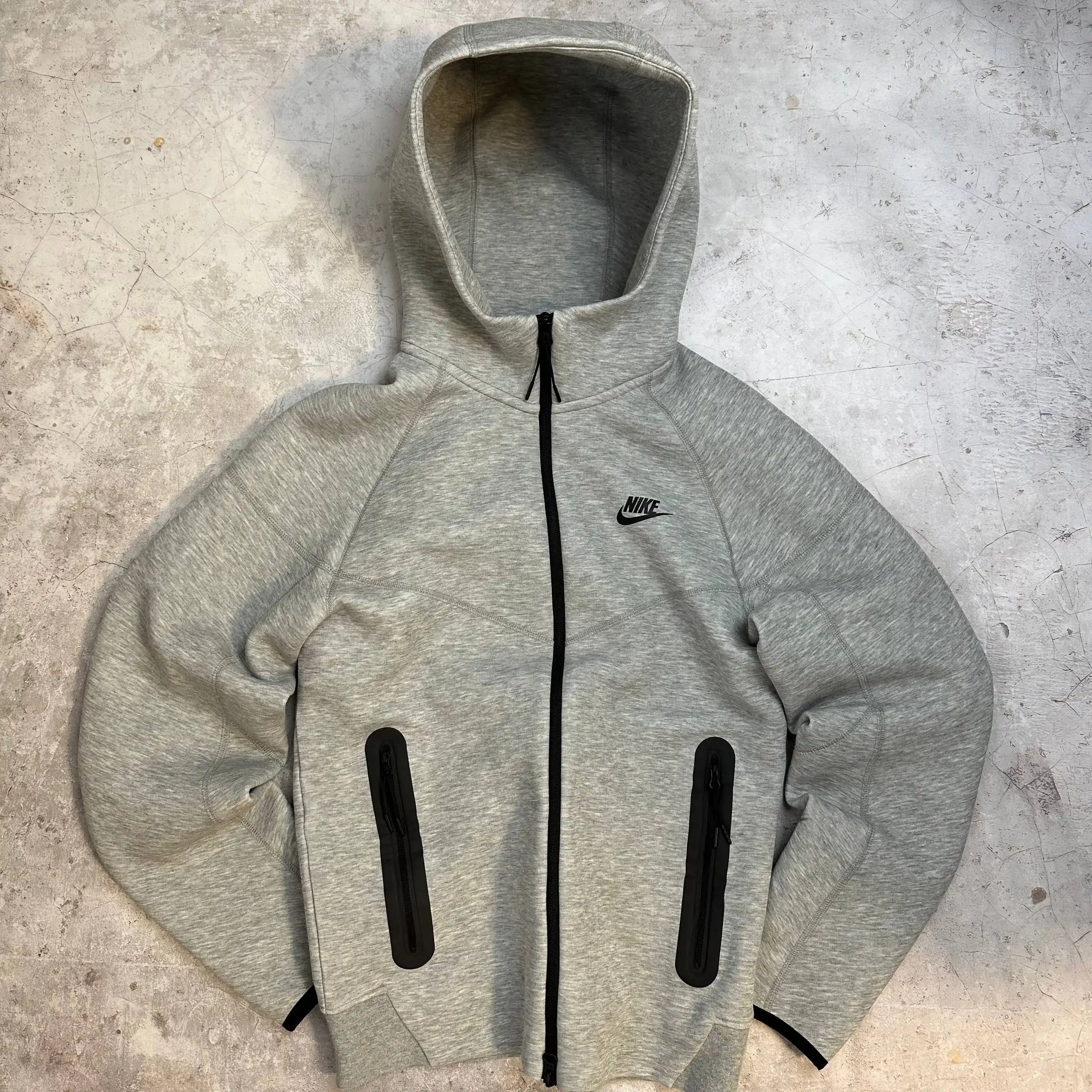 Nike Tech Fleece в отличном состоянии