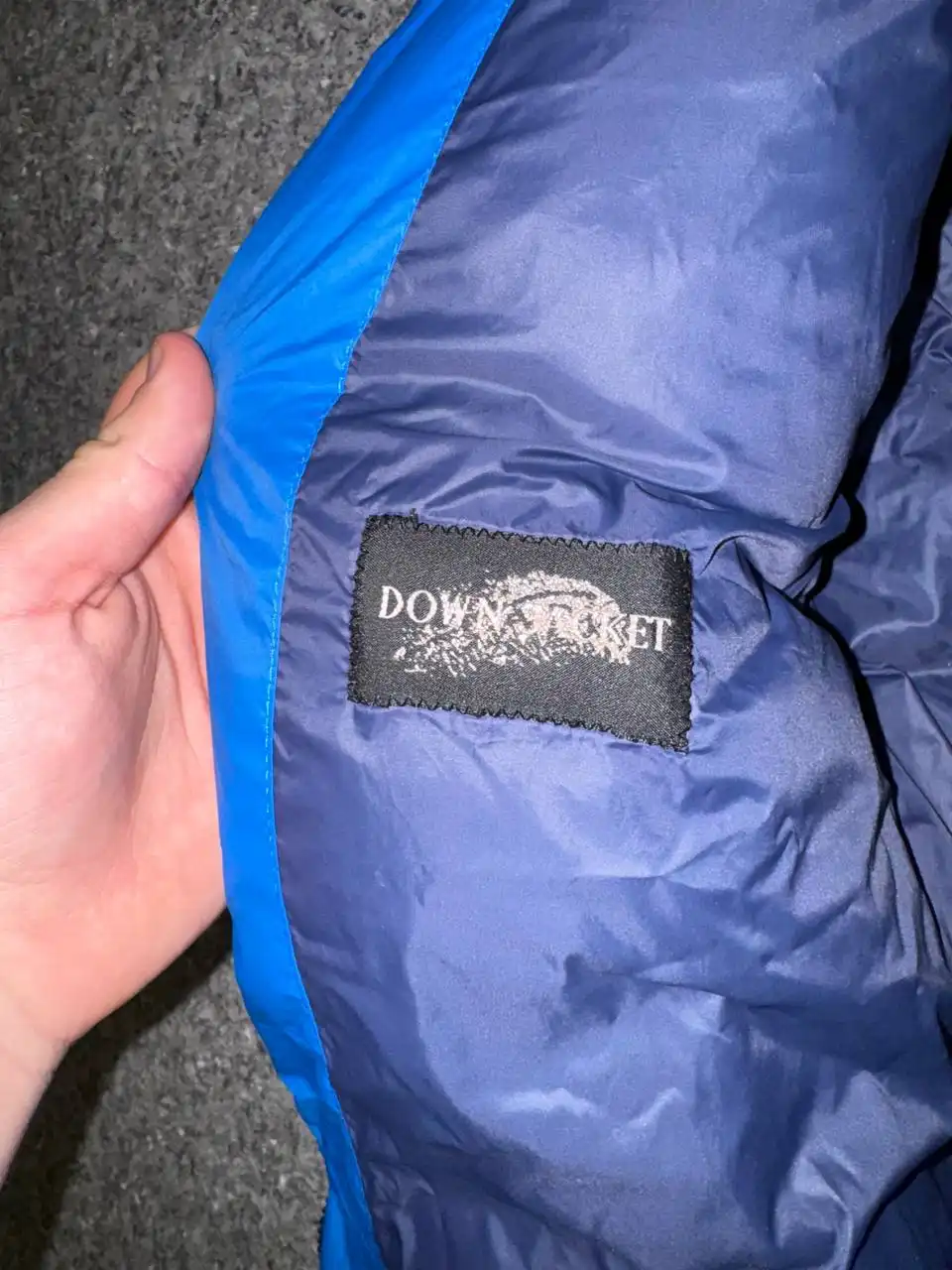 Куртка пуховик с дефектом не заметным при носке - Верхняя одежда (Одежда) в Архангельск